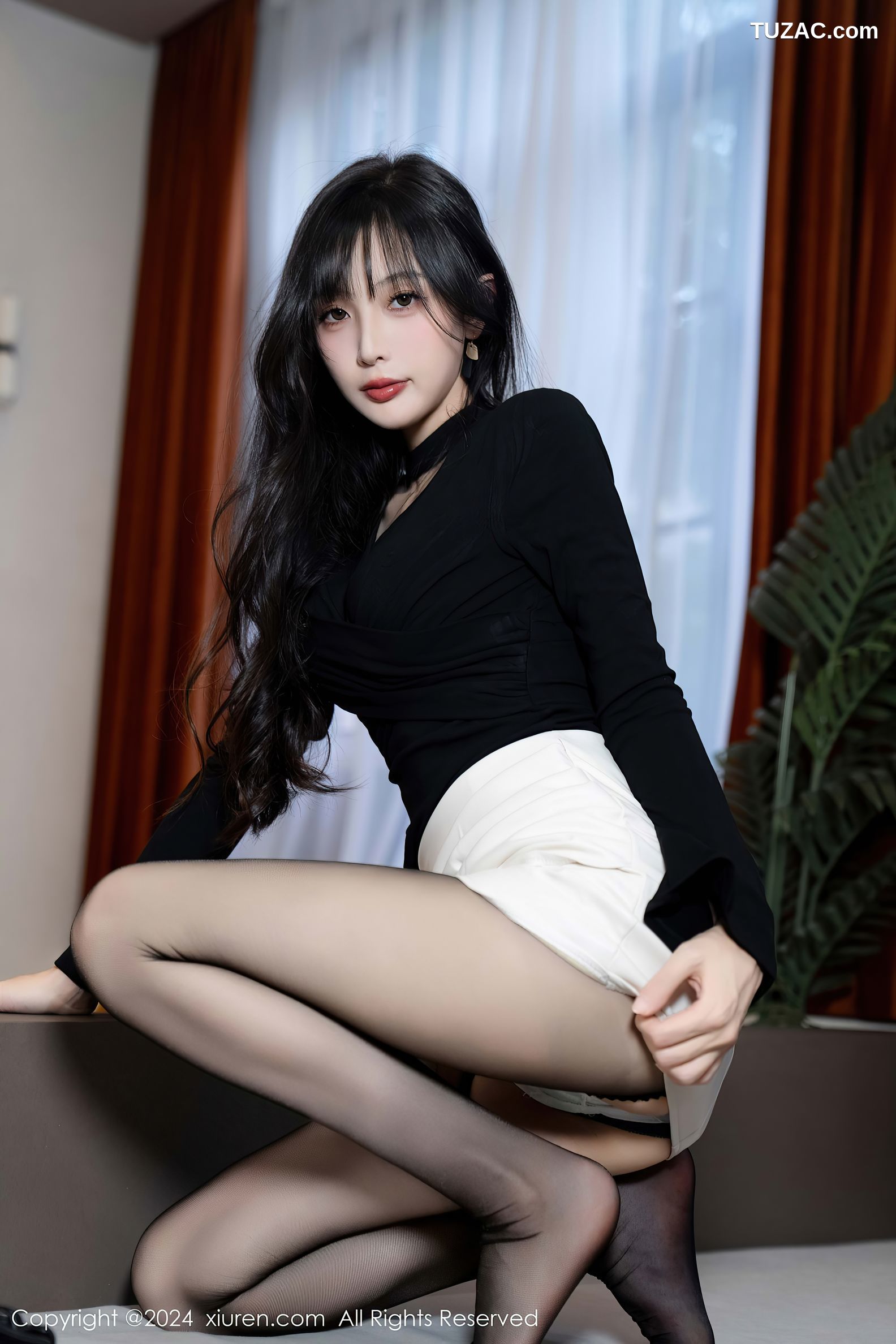 XiuRen秀人网-9691-林星阑-黑T白短裙暗绿色内衣黑丝-2024.12.31