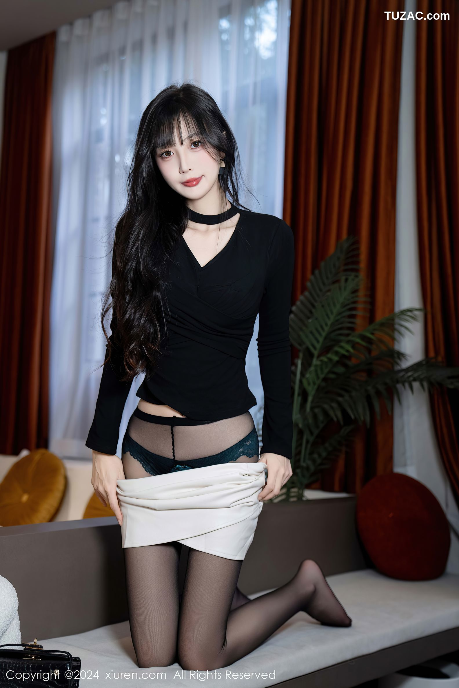 XiuRen秀人网-9691-林星阑-黑T白短裙暗绿色内衣黑丝-2024.12.31