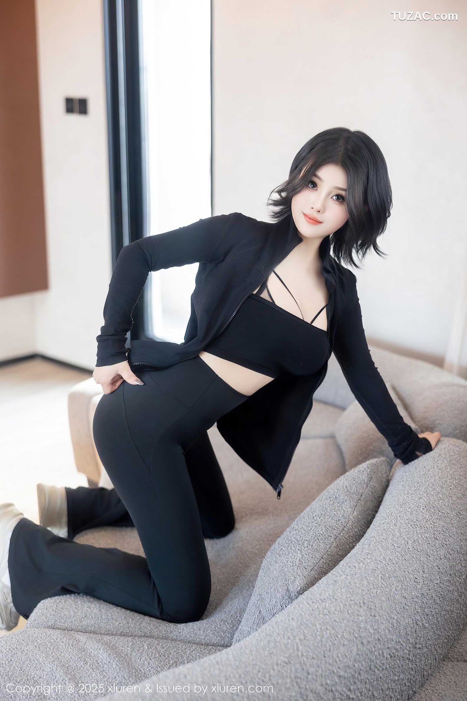 XiuRen秀人网-9694-M0nica-运动健身美女黑色紧身衣-2025.01.02