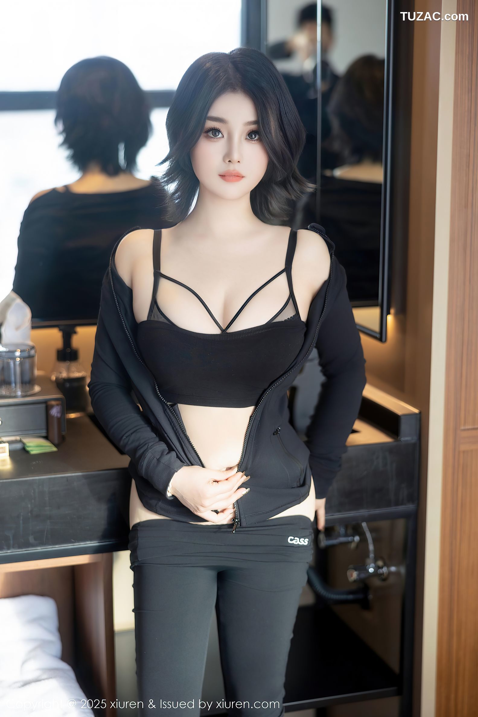 XiuRen秀人网-9694-M0nica-运动健身美女黑色紧身衣-2025.01.02