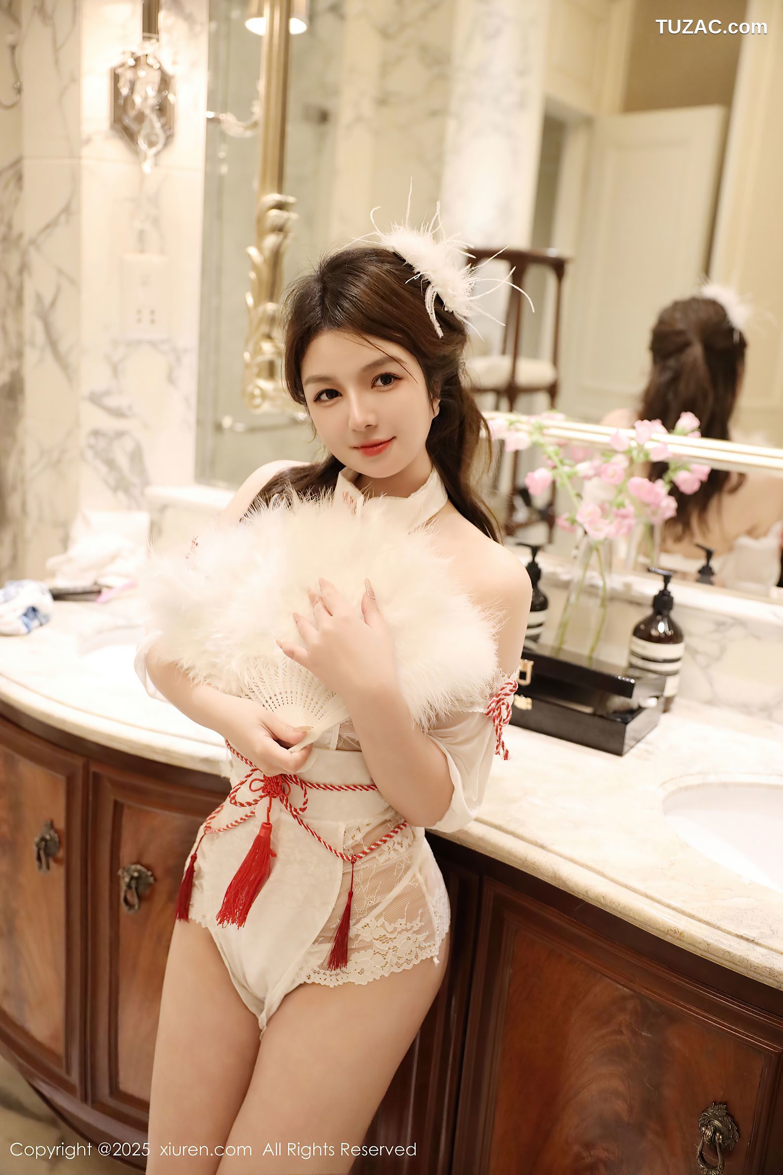 XiuRen秀人网-9698-沈思怡-萝莉情趣古风短旗袍翘臀丁字裤爆乳-2025.01.02