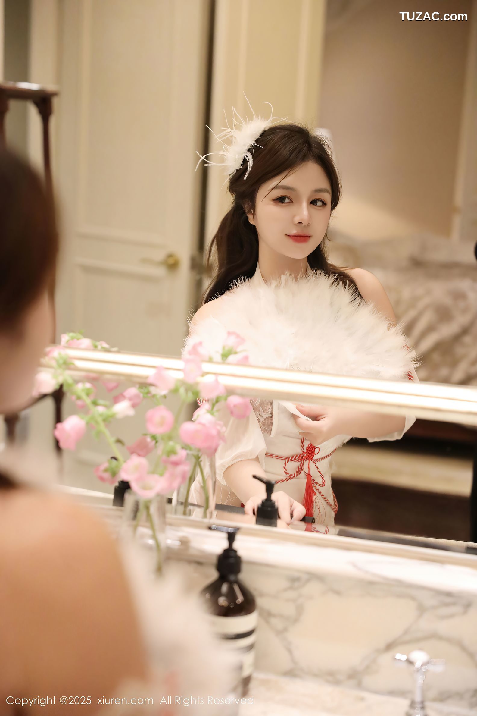 XiuRen秀人网-9698-沈思怡-萝莉情趣古风短旗袍翘臀丁字裤爆乳-2025.01.02