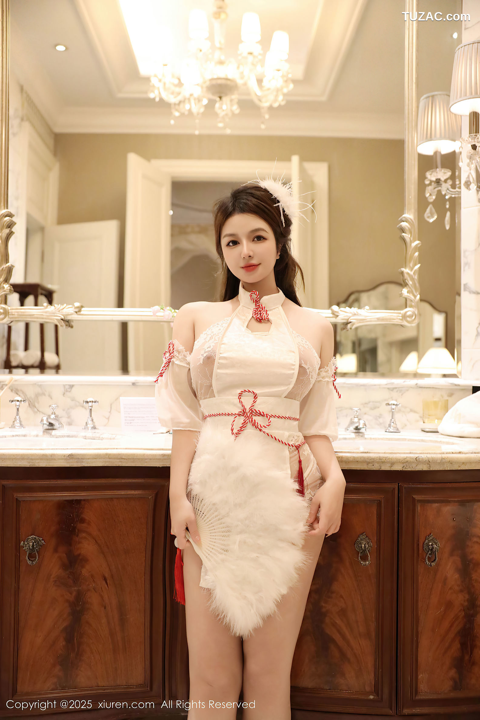 XiuRen秀人网-9698-沈思怡-萝莉情趣古风短旗袍翘臀丁字裤爆乳-2025.01.02