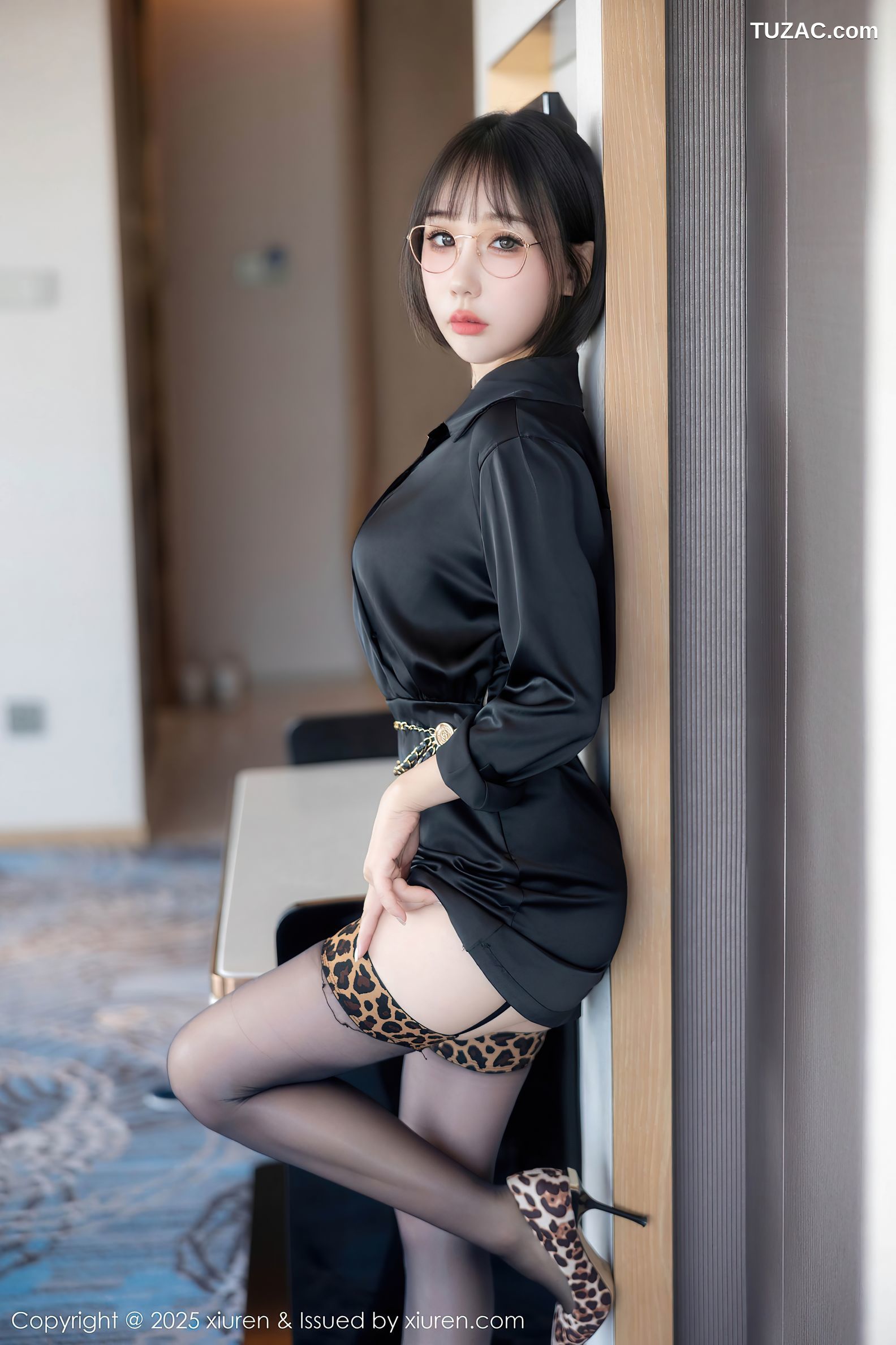 XiuRen秀人网-9701-波巧酱-豹纹内衣丁字裤-2025.01.03