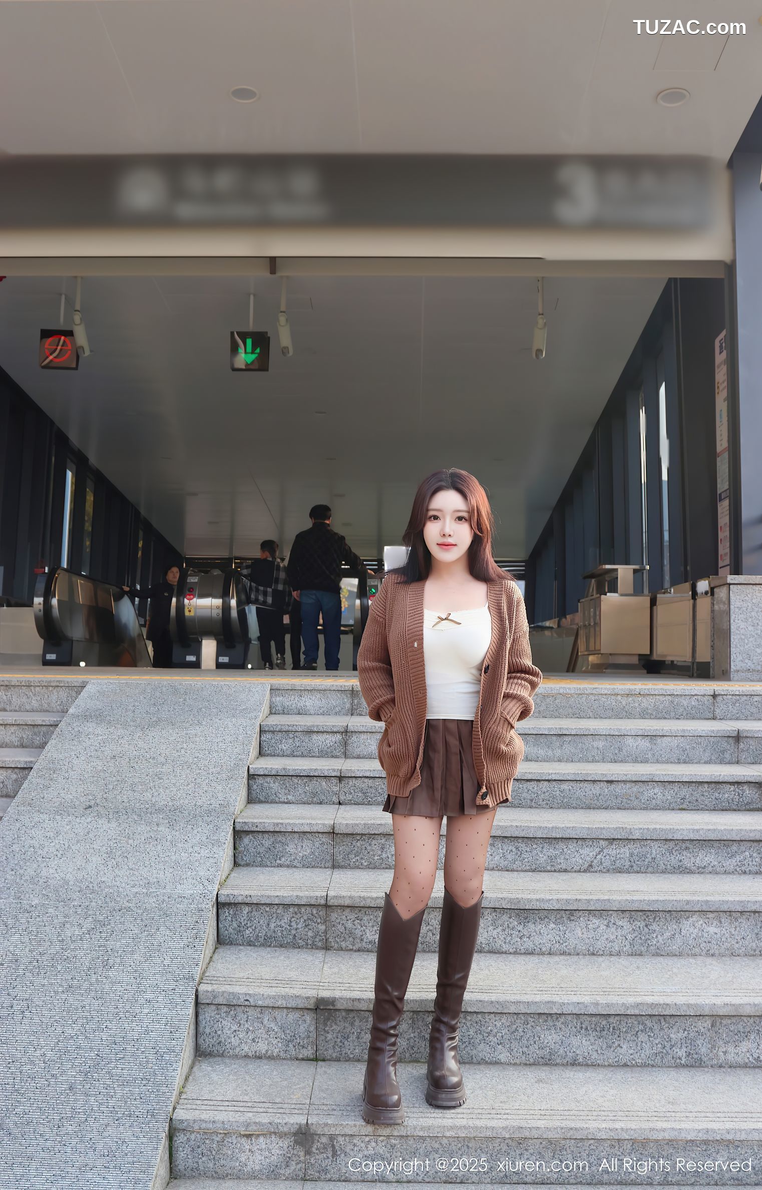 XiuRen秀人网-9708-小薯条nienie-萝莉白色蕾丝兔女郎-2025.01.03