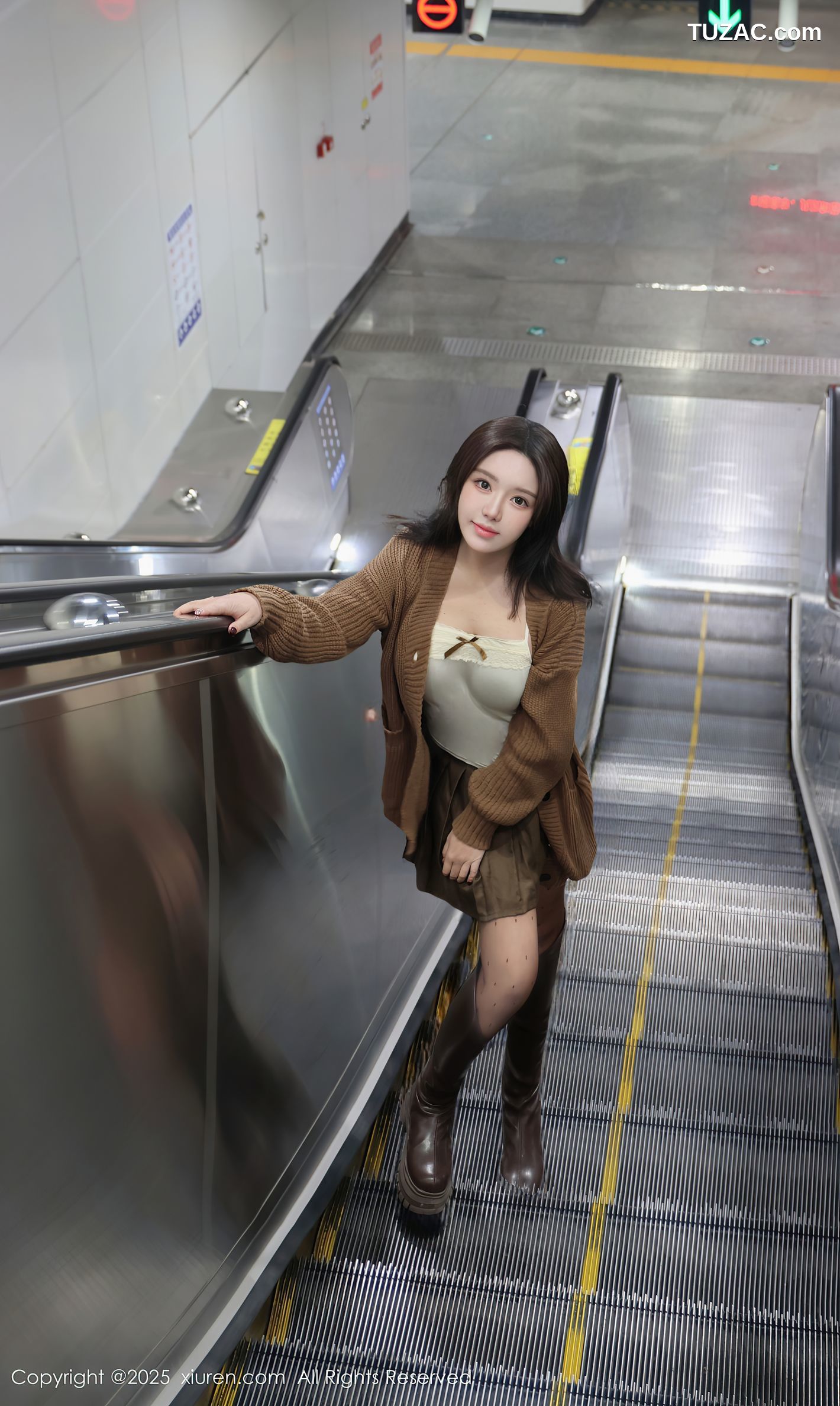 XiuRen秀人网-9708-小薯条nienie-萝莉白色蕾丝兔女郎-2025.01.03