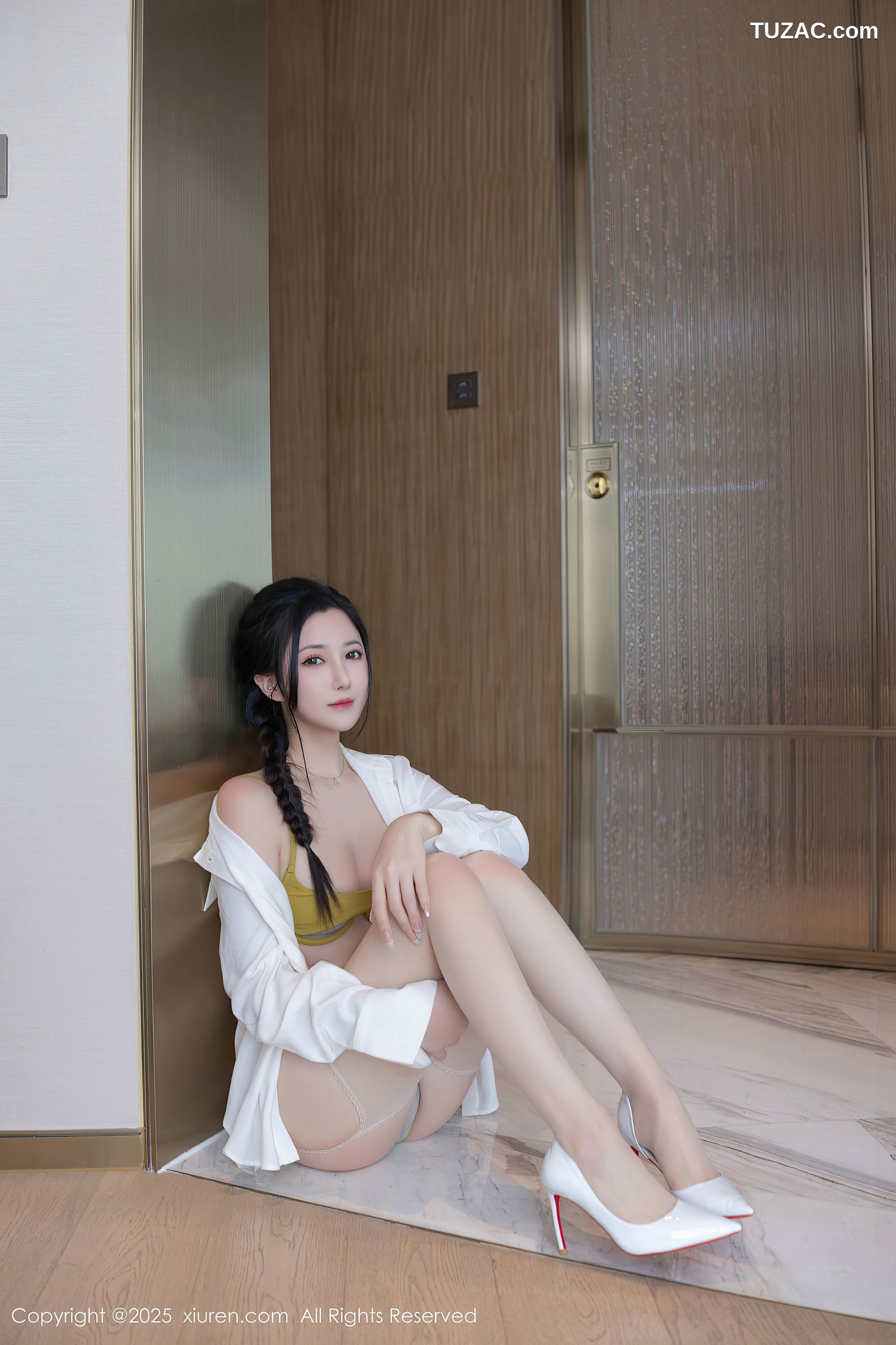 XiuRen秀人网-9709-鱼子酱Fish-白衬衫杏黄内衣-2025.01.03