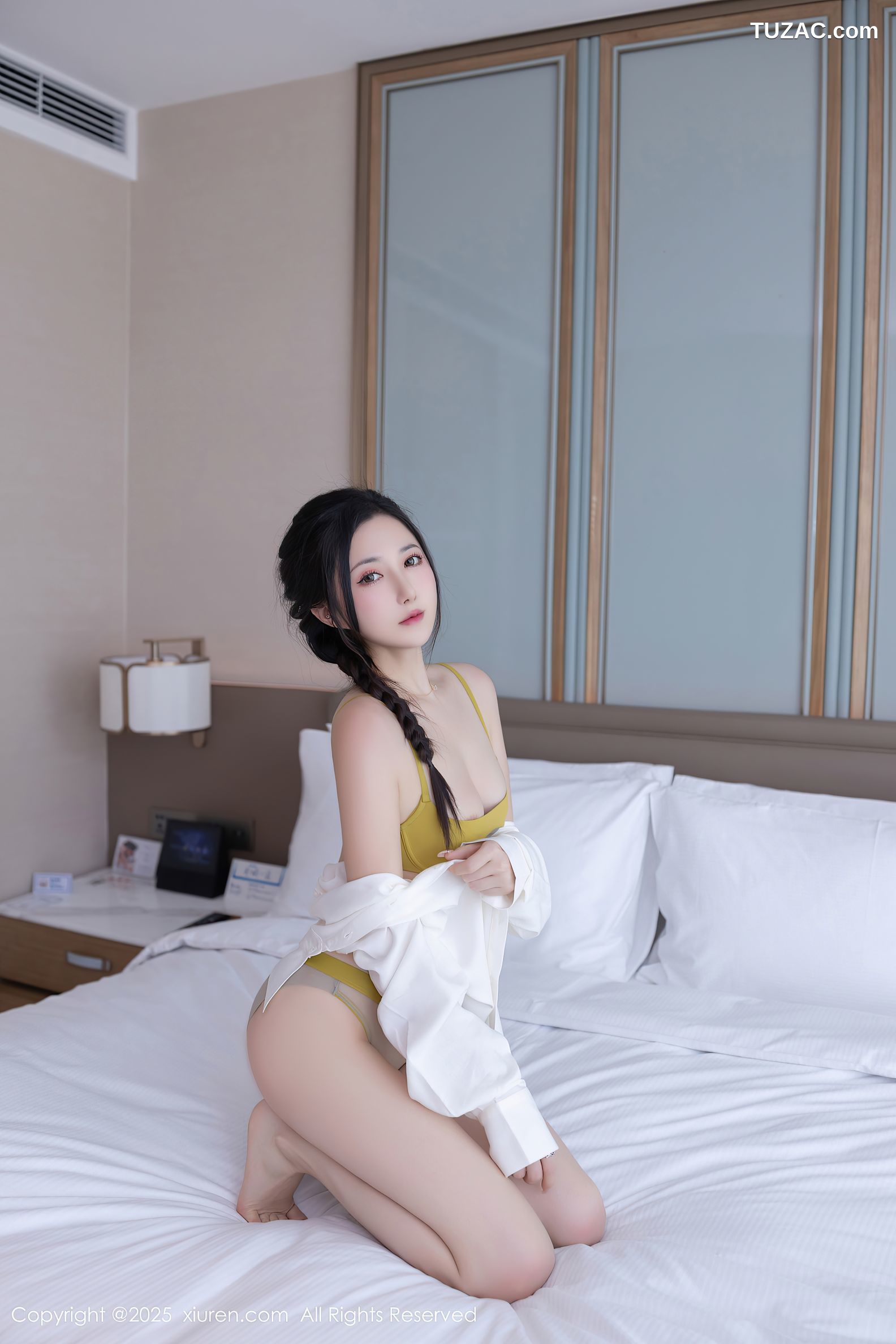 XiuRen秀人网-9709-鱼子酱Fish-白衬衫杏黄内衣-2025.01.03