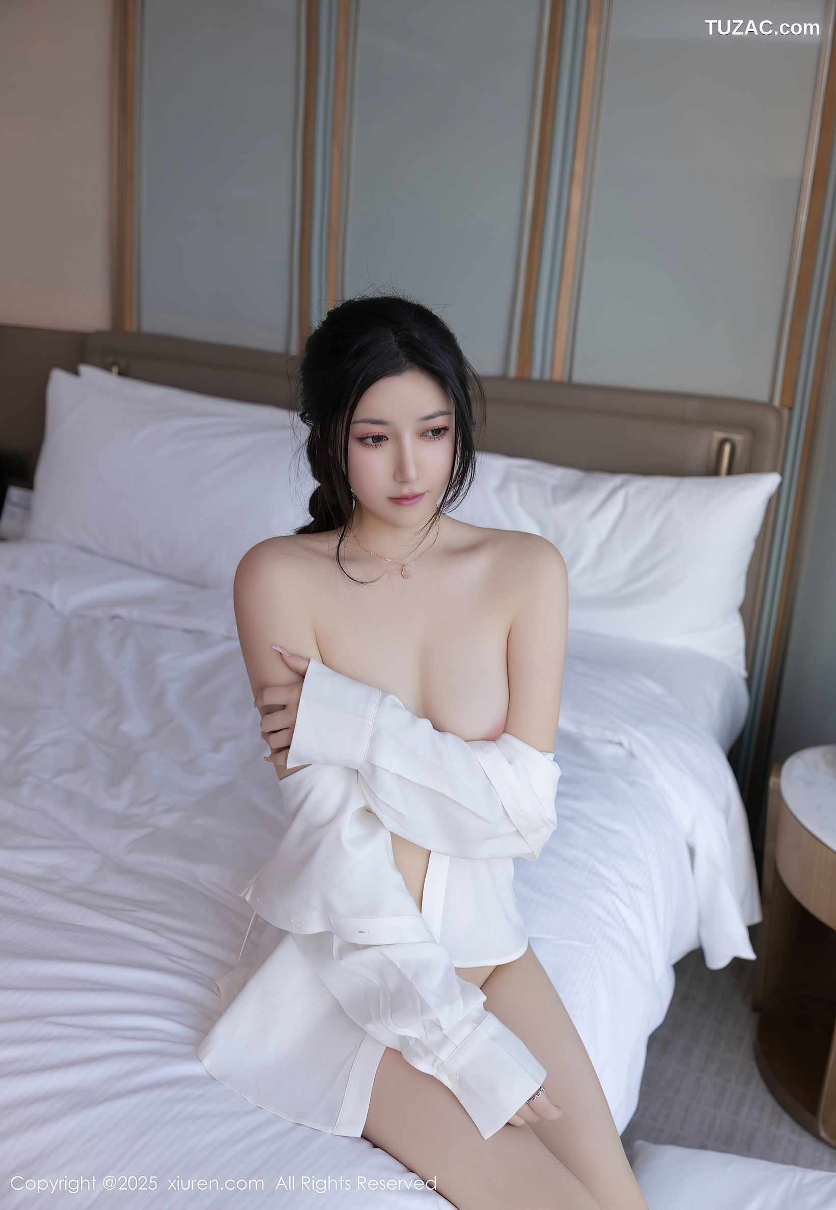 XiuRen秀人网-9709-鱼子酱Fish-白衬衫杏黄内衣-2025.01.03