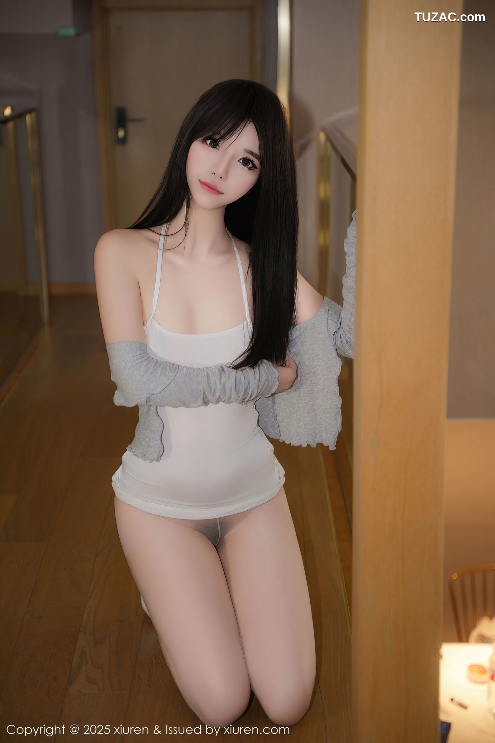 XiuRen秀人网-9711-沐言yanyan-白色吊带透视丝袜-2025.01.06