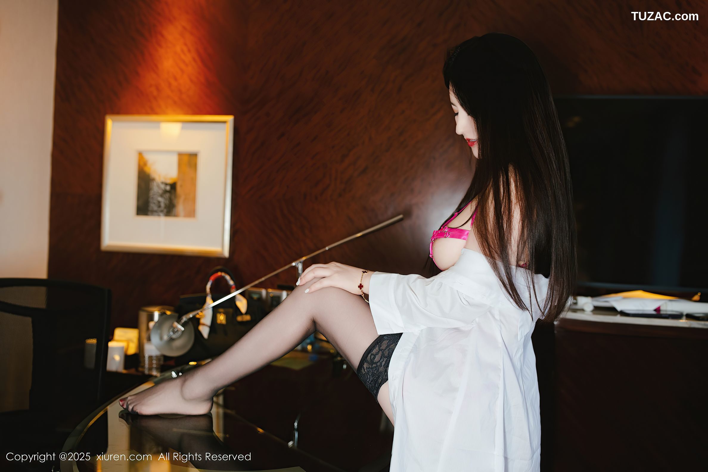 XiuRen秀人网-9714-诗诗kiki-粉色情趣内衣黑丝-2025.01.06