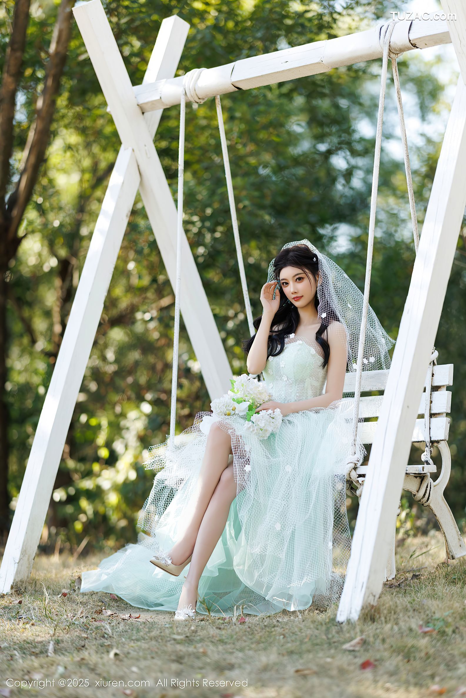 XiuRen秀人网-9722-杨晨晨Yome-婚纱写真白色蕾丝-情趣黑蕾丝内衣-2025.01.07