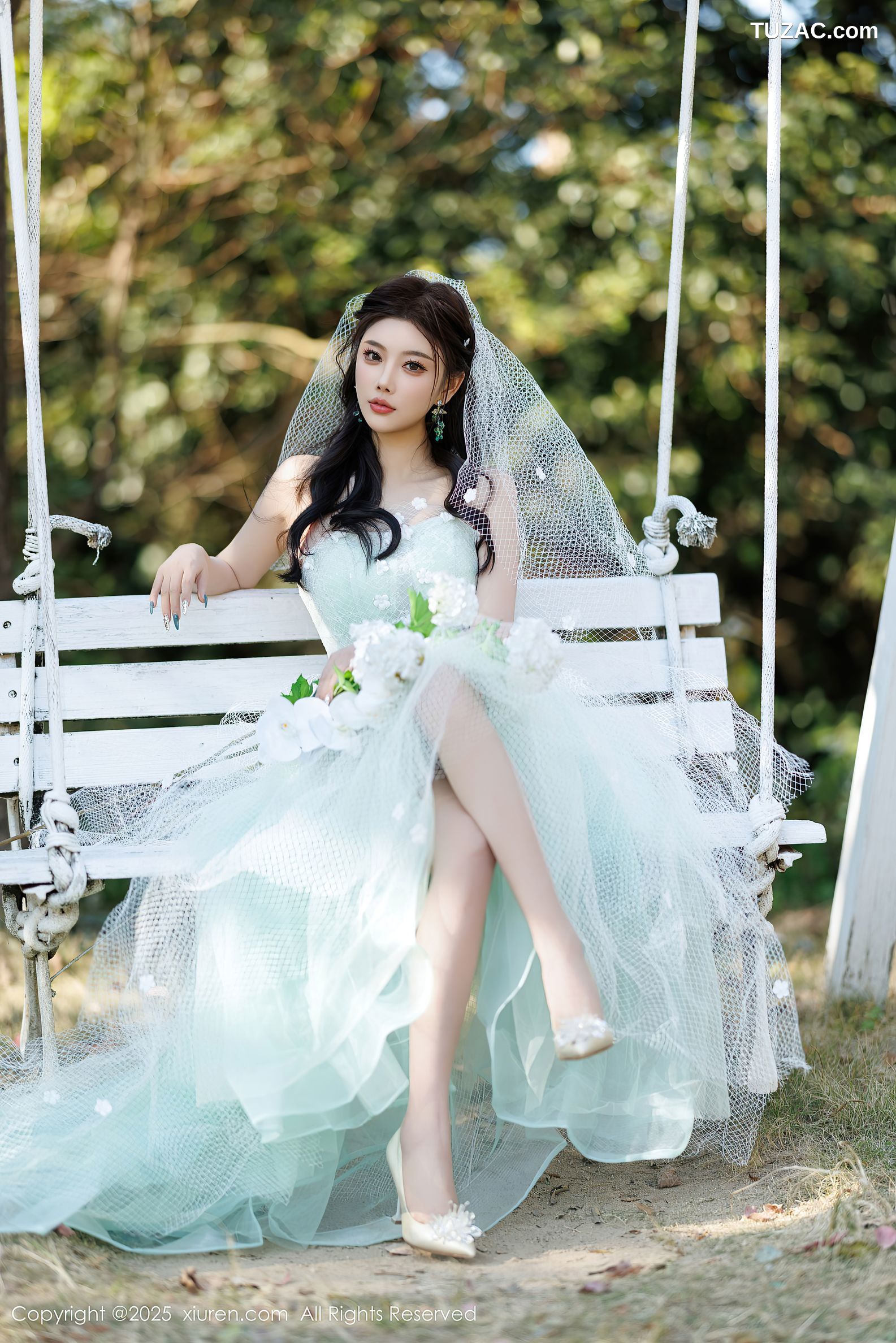 XiuRen秀人网-9722-杨晨晨Yome-婚纱写真白色蕾丝-情趣黑蕾丝内衣-2025.01.07