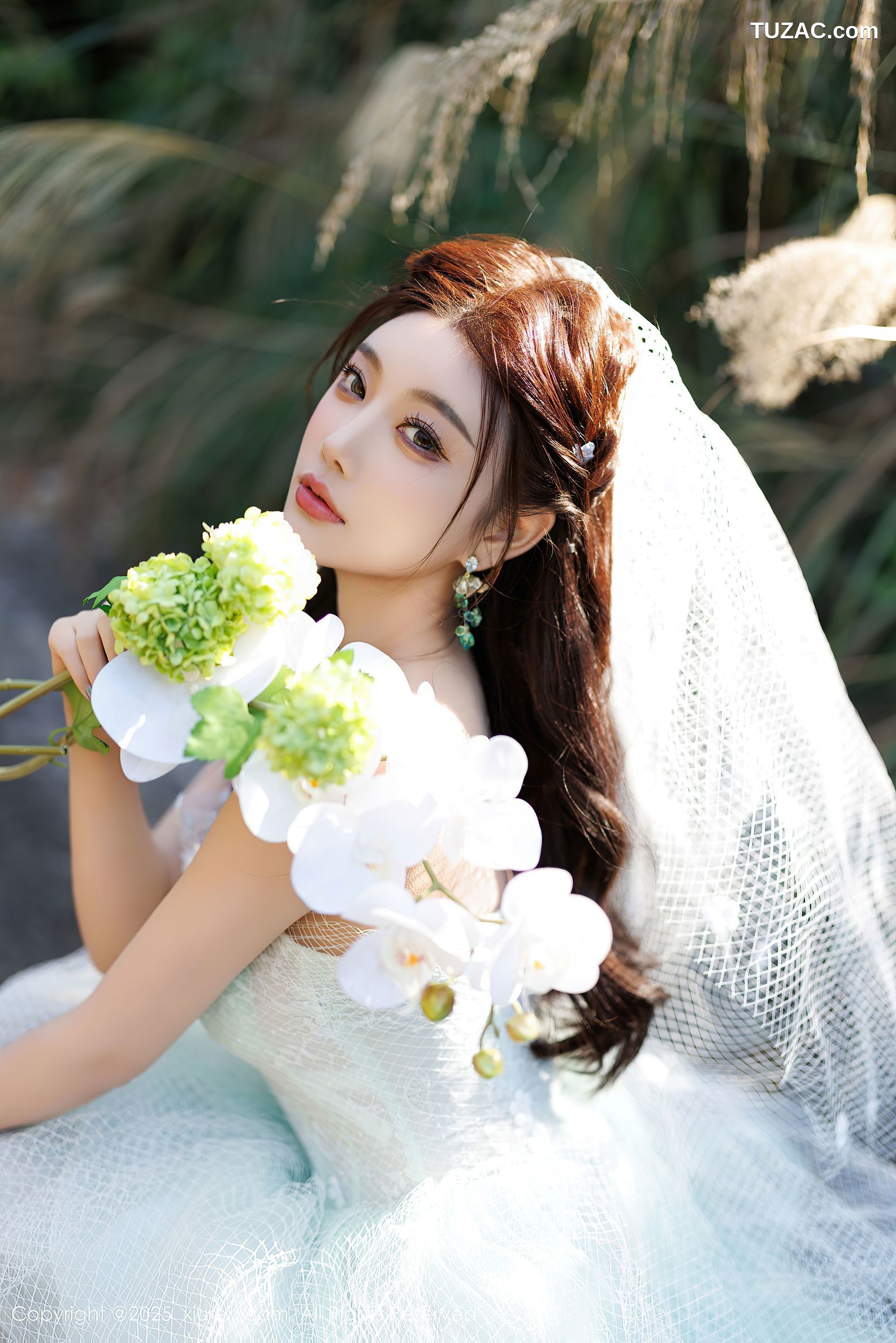 XiuRen秀人网-9722-杨晨晨Yome-婚纱写真白色蕾丝-情趣黑蕾丝内衣-2025.01.07