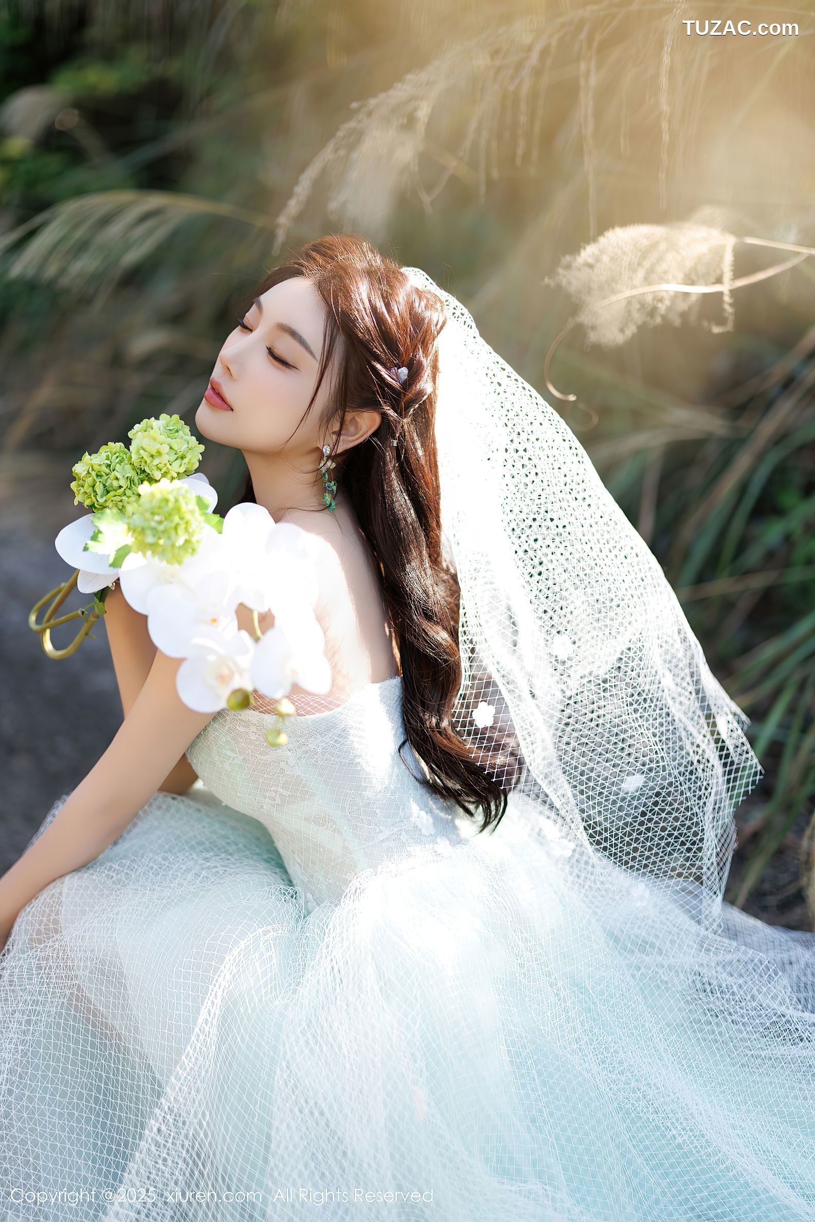 XiuRen秀人网-9722-杨晨晨Yome-婚纱写真白色蕾丝-情趣黑蕾丝内衣-2025.01.07