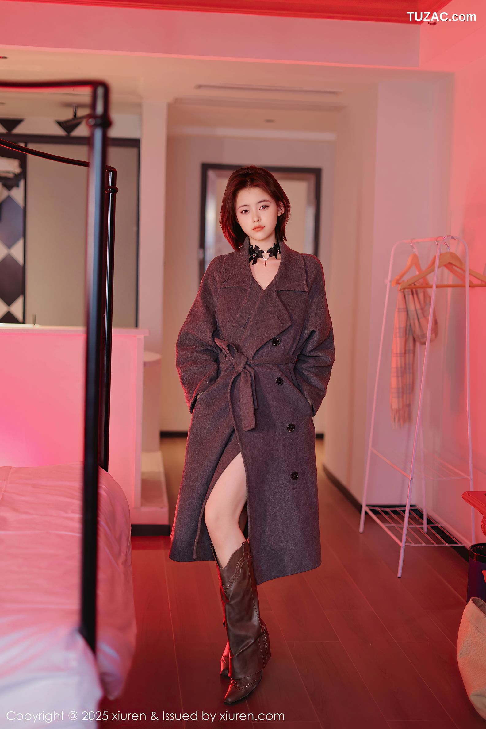 XiuRen秀人网-9727-小橘子orange-短发少女黑色轻透情趣内衣-2025.01.08