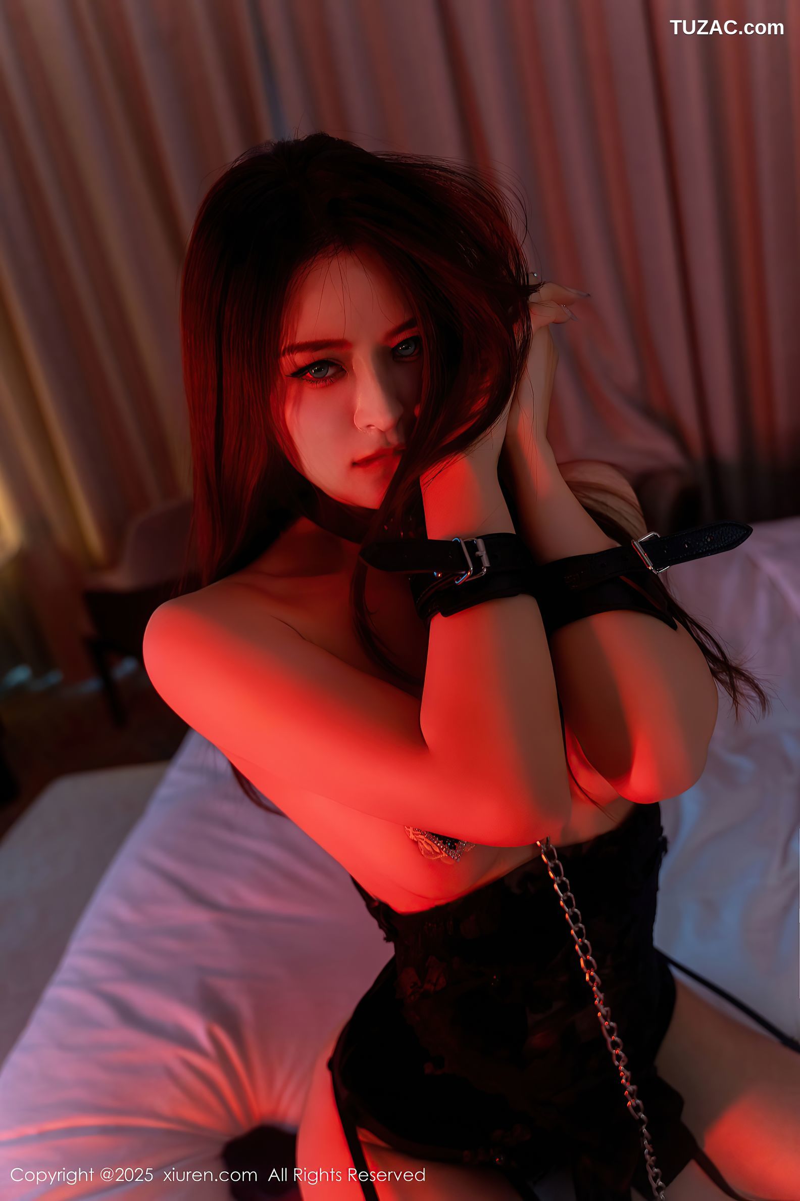 XiuRen秀人网-9731-灿宝-诱惑视角黑蕾丝情趣内衣黑丝爆乳-2025.01.09