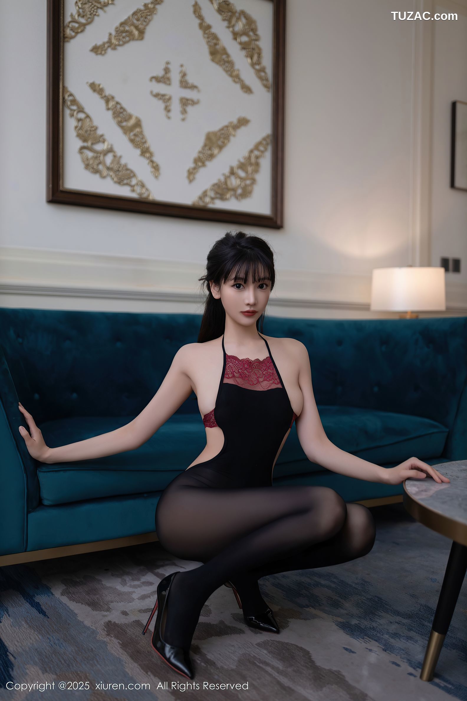 XiuRen秀人网-9735-陆萱萱-连体黑丝袜爆乳-2025.01.09