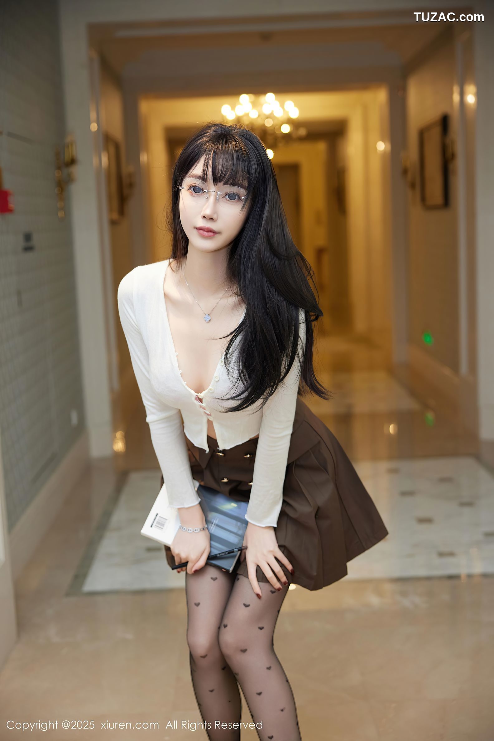 XiuRen秀人网-9737-玥儿玥er-美女家教迷晕剧情-2025.01.10