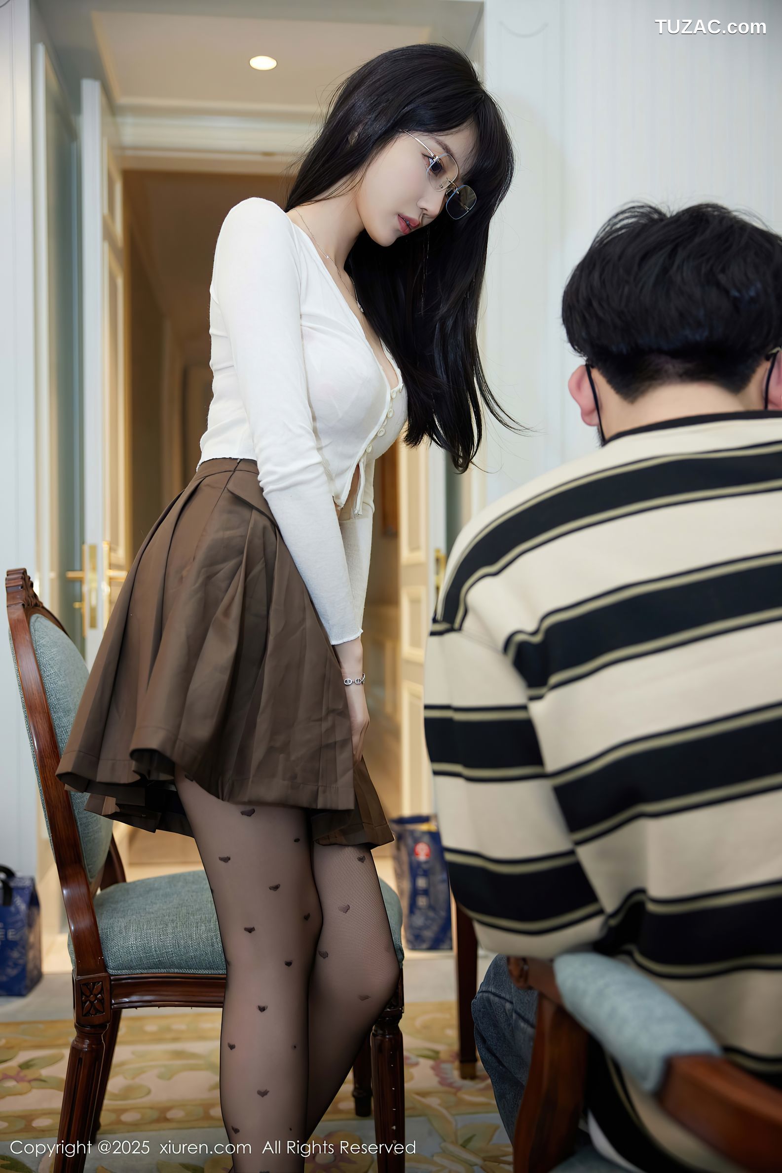 XiuRen秀人网-9737-玥儿玥er-美女家教迷晕剧情-2025.01.10
