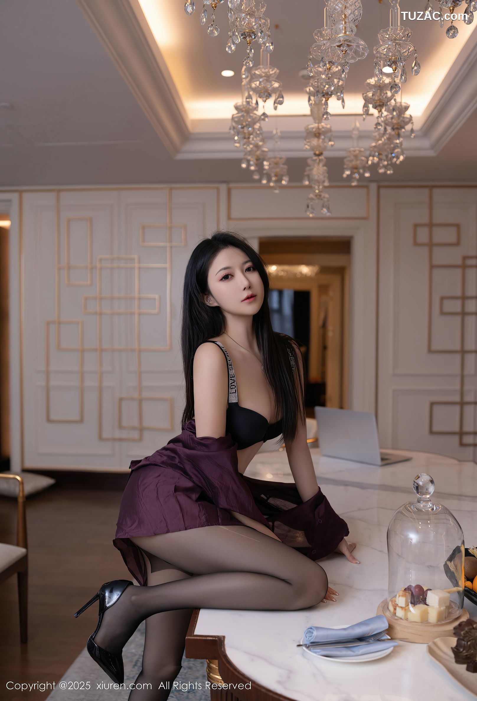 XiuRen秀人网-9744-鱼子酱Fish-暗红衬衫黑短裙黑丝玉足-2025.01.10