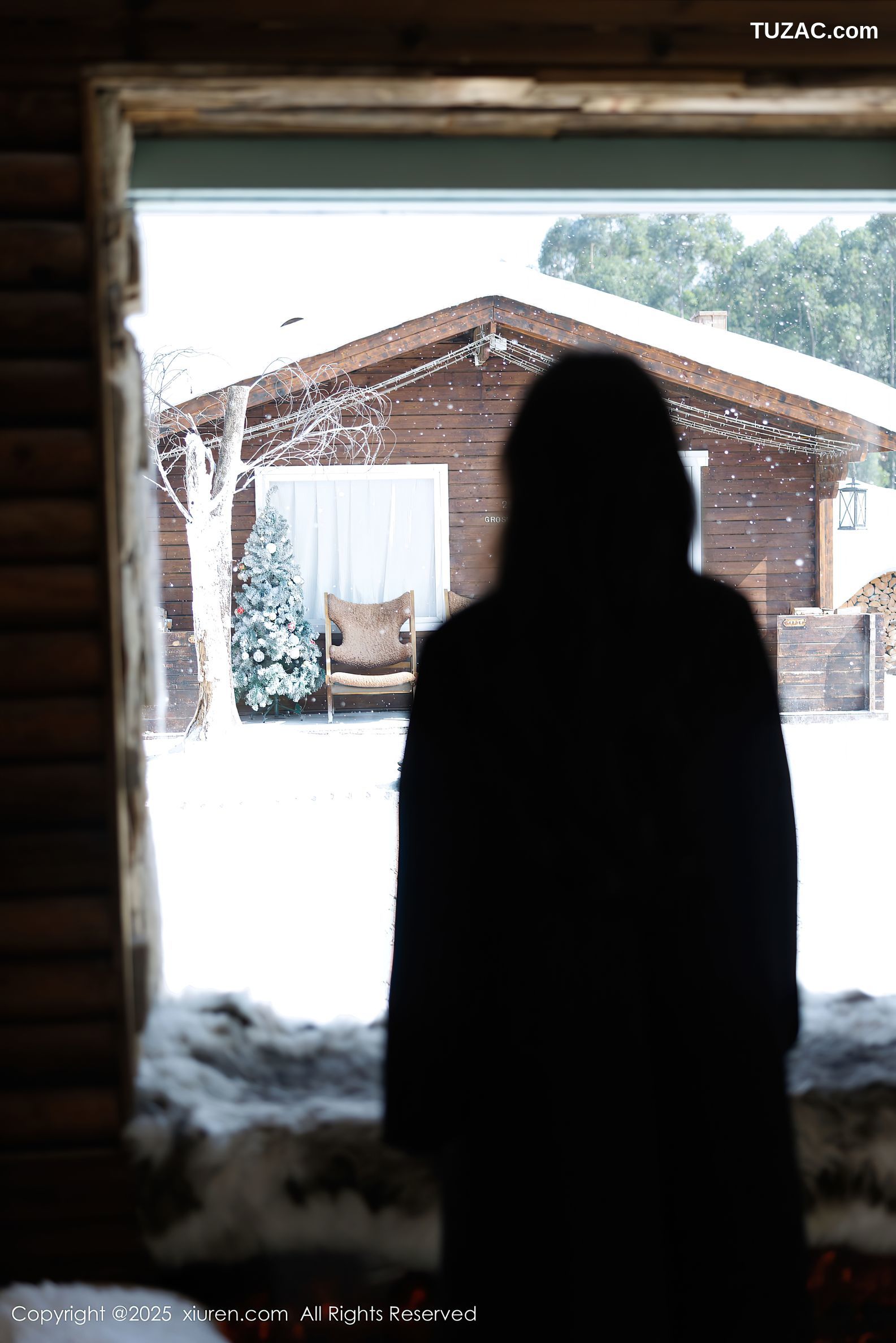 XiuRen秀人网-9749-林星阑-雪地黑大衣-情趣内衣黑丝-2025.01.13