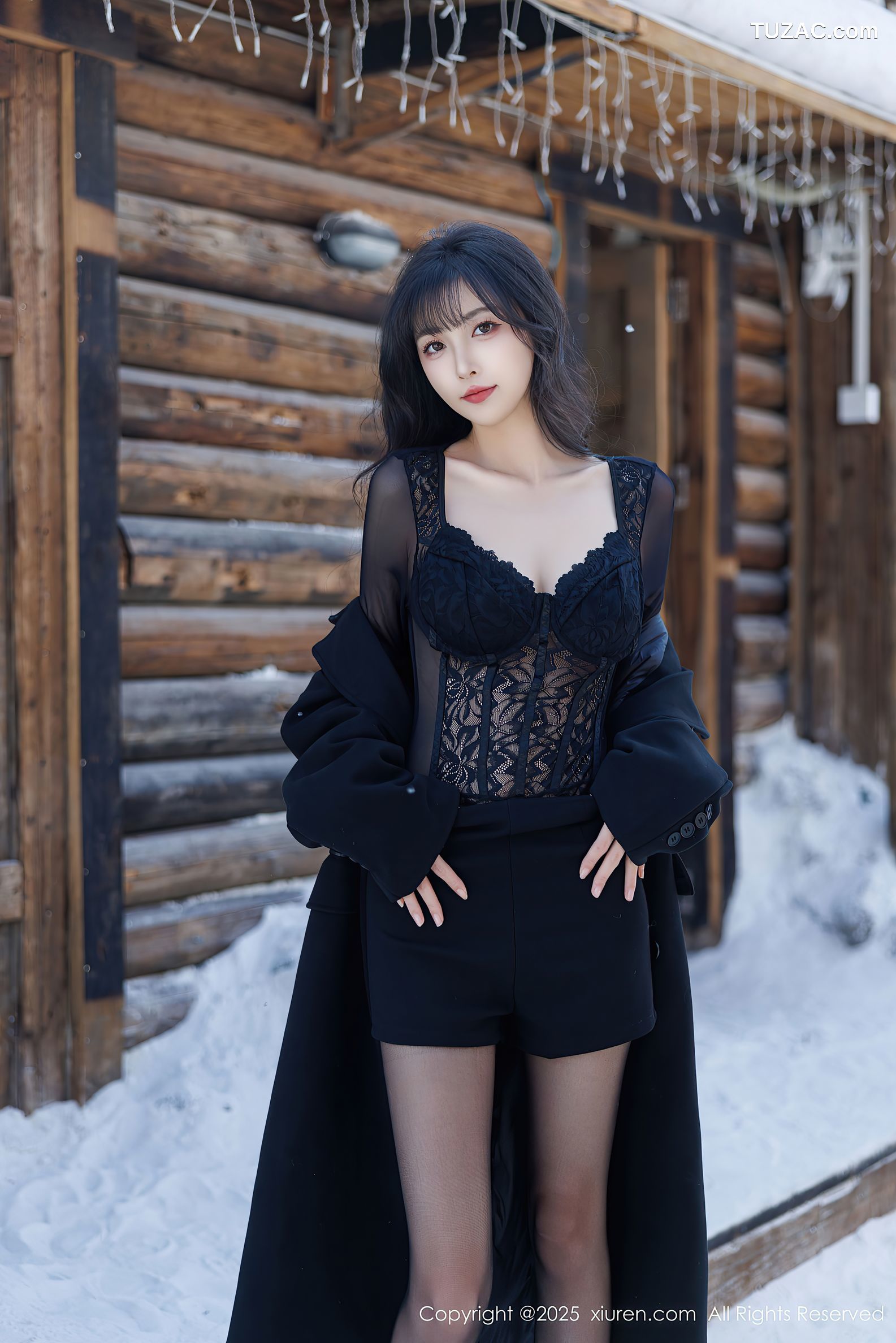 XiuRen秀人网-9749-林星阑-雪地黑大衣-情趣内衣黑丝-2025.01.13