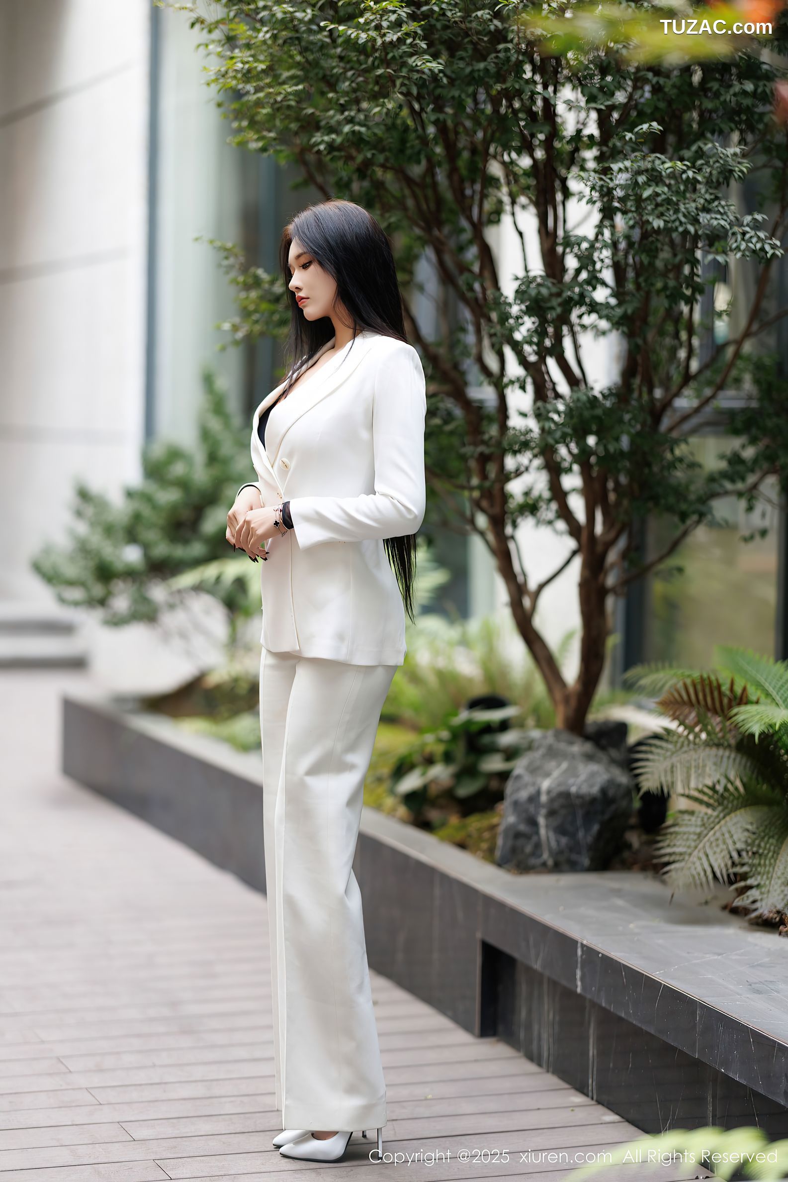 XiuRen秀人网-9755-娜比-OL白色西服套装黑丝连体内衣-2025.01.14