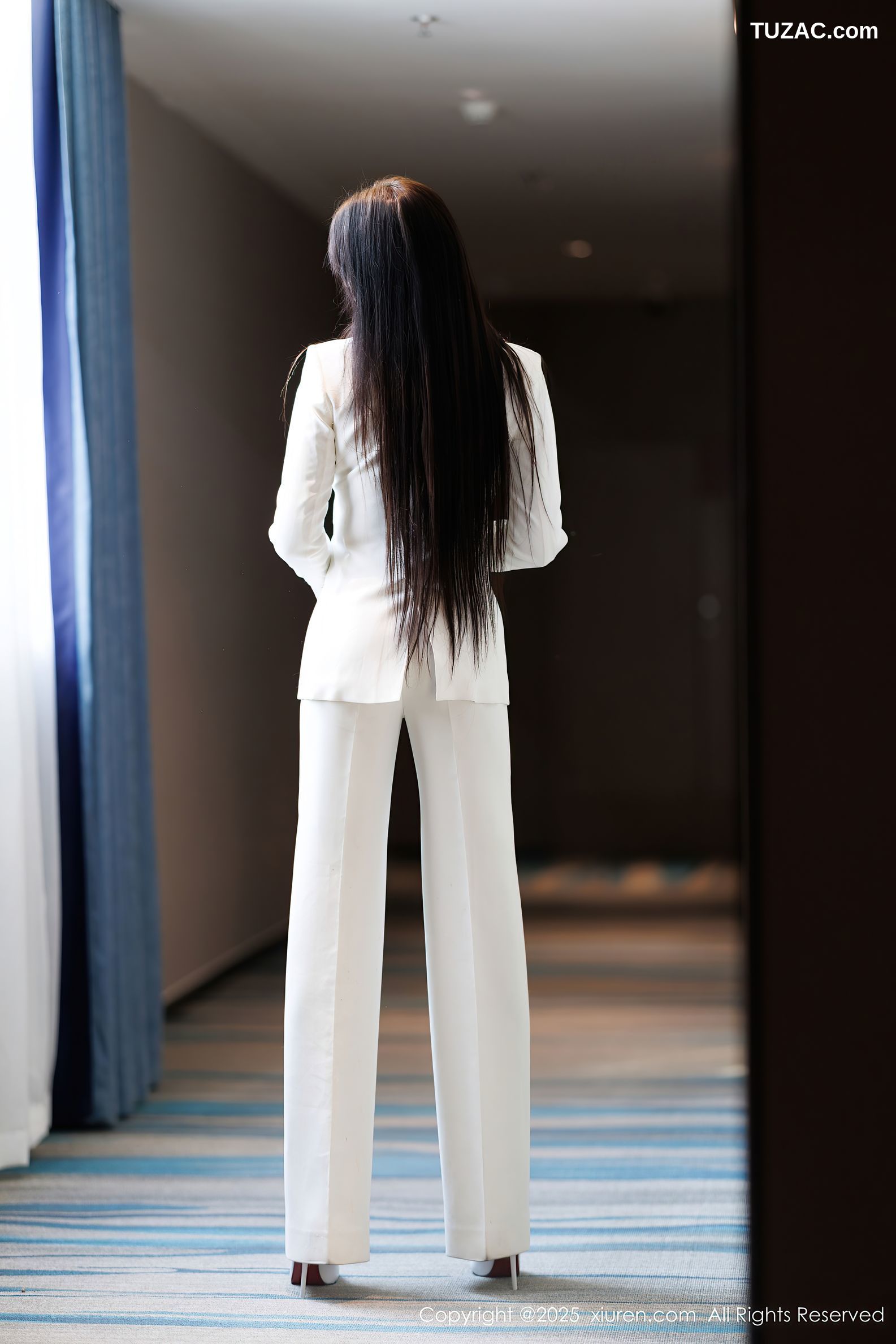 XiuRen秀人网-9755-娜比-OL白色西服套装黑丝连体内衣-2025.01.14