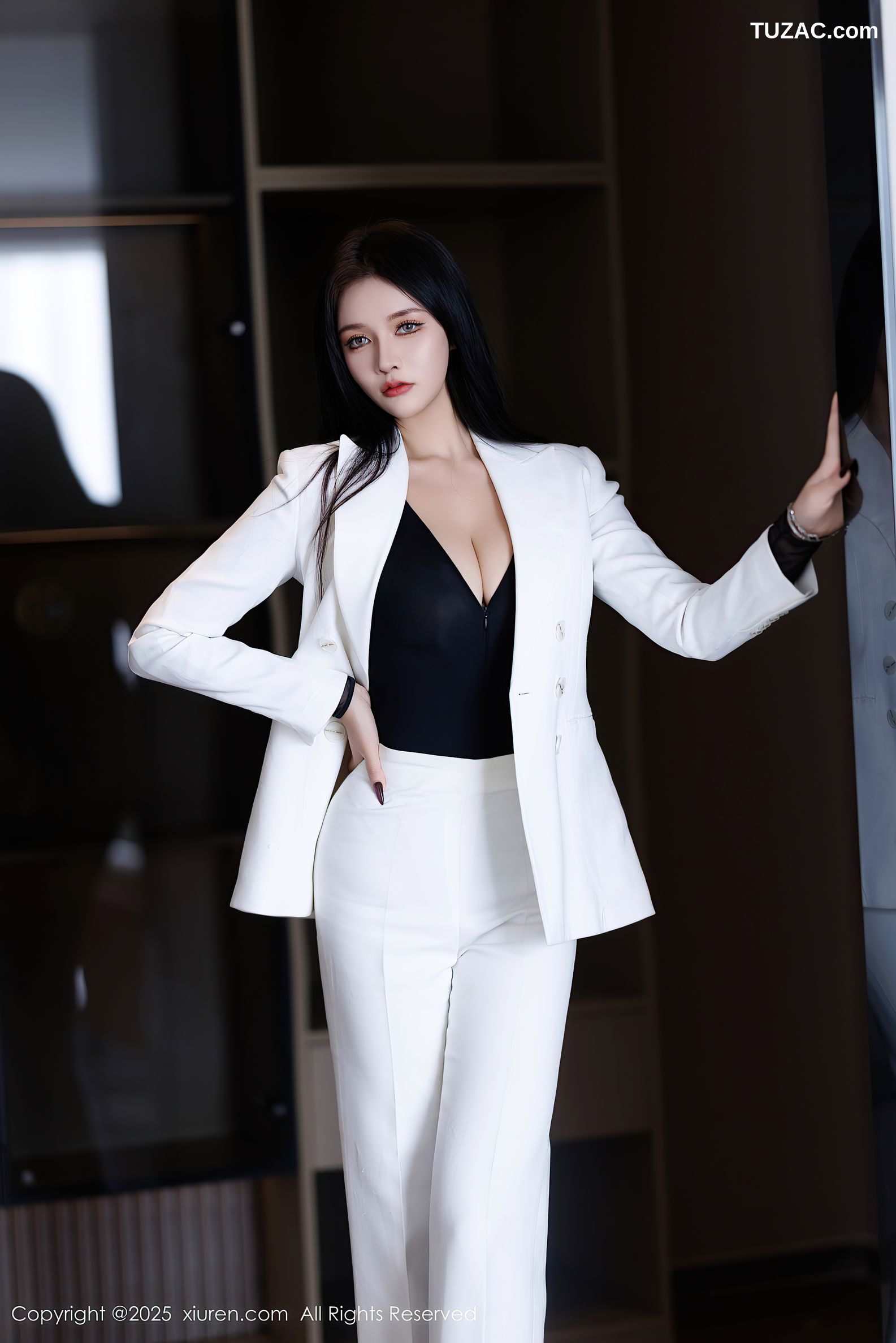 XiuRen秀人网-9755-娜比-OL白色西服套装黑丝连体内衣-2025.01.14