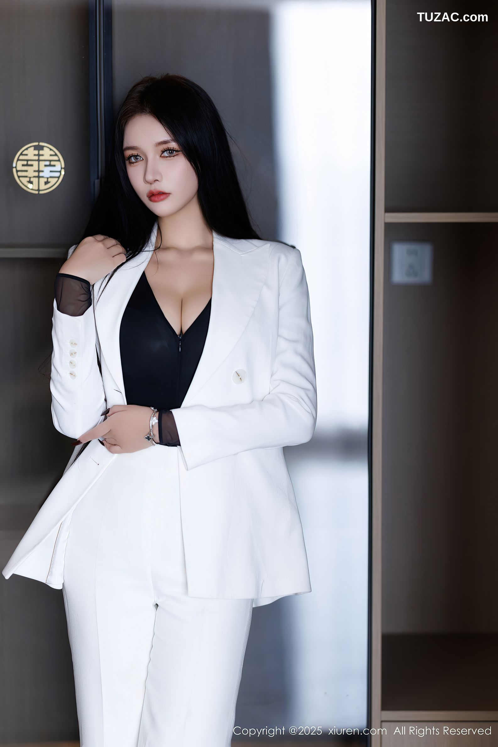 XiuRen秀人网-9755-娜比-OL白色西服套装黑丝连体内衣-2025.01.14