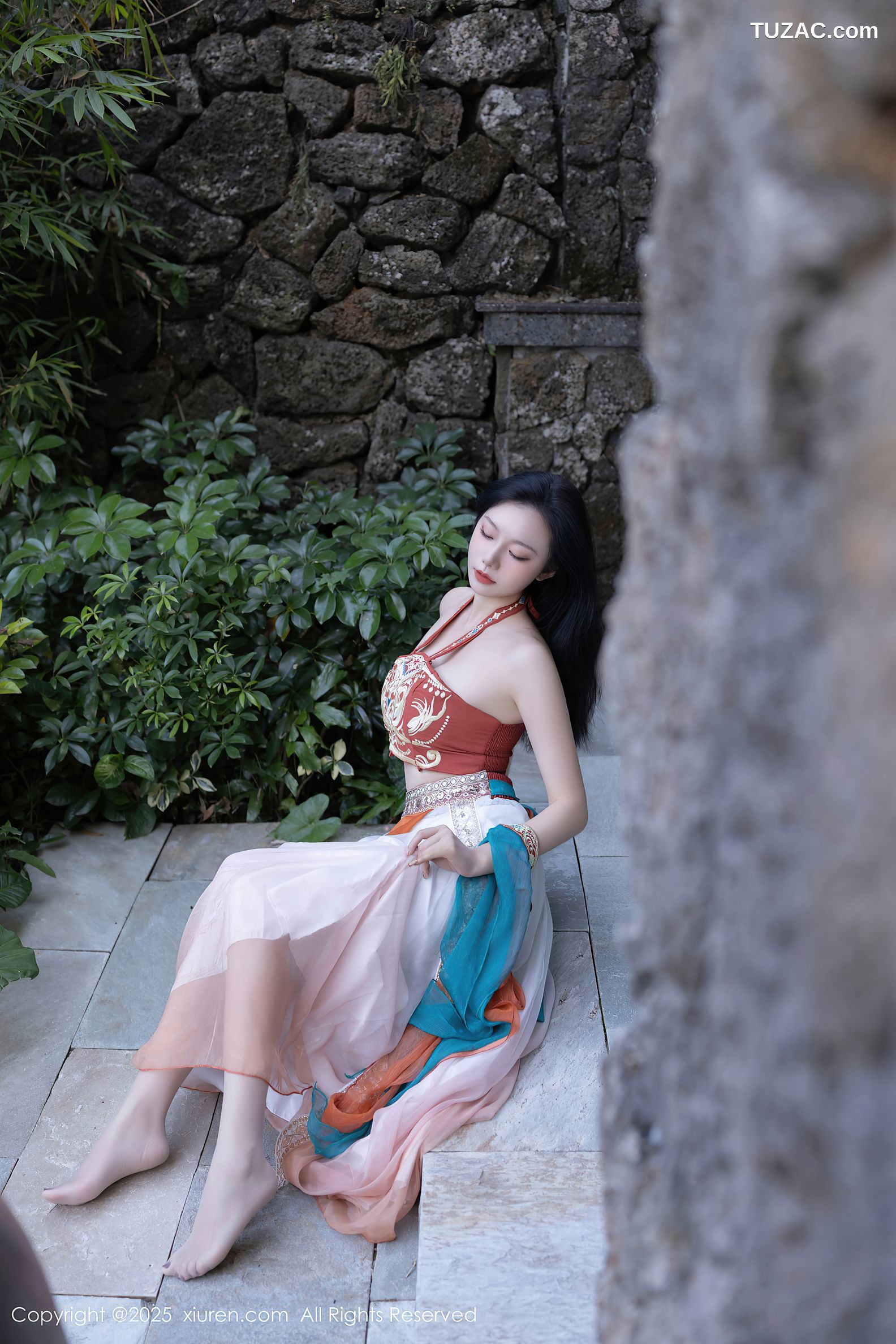 XiuRen秀人网-9757-安然anran-西域风古装抹胸长纱裙美乳-2025.01.14