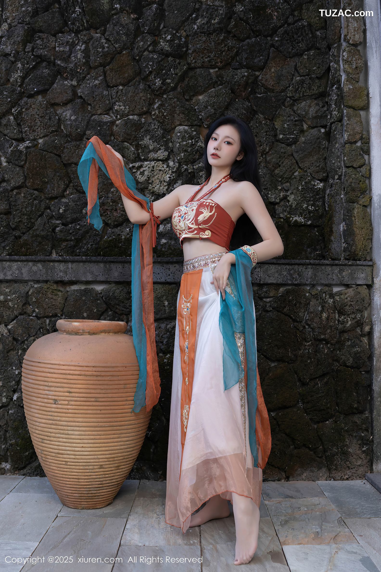 XiuRen秀人网-9757-安然anran-西域风古装抹胸长纱裙美乳-2025.01.14