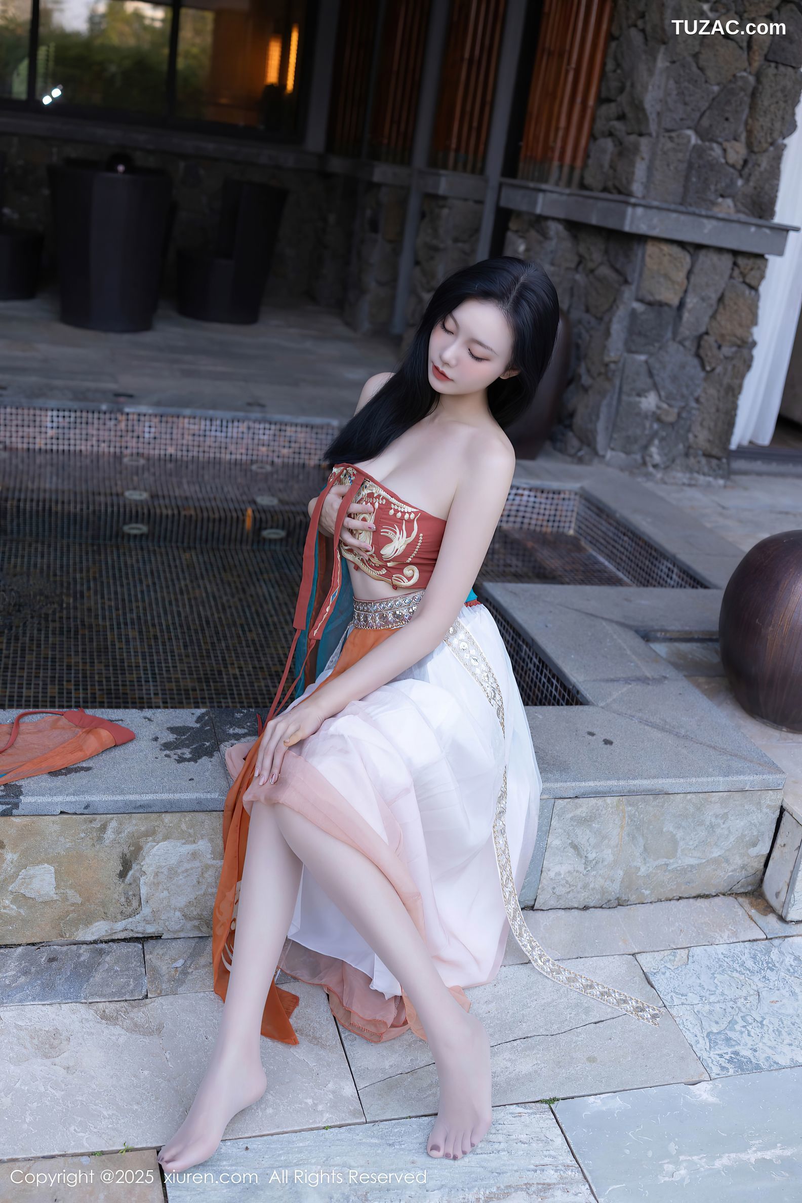 XiuRen秀人网-9757-安然anran-西域风古装抹胸长纱裙美乳-2025.01.14