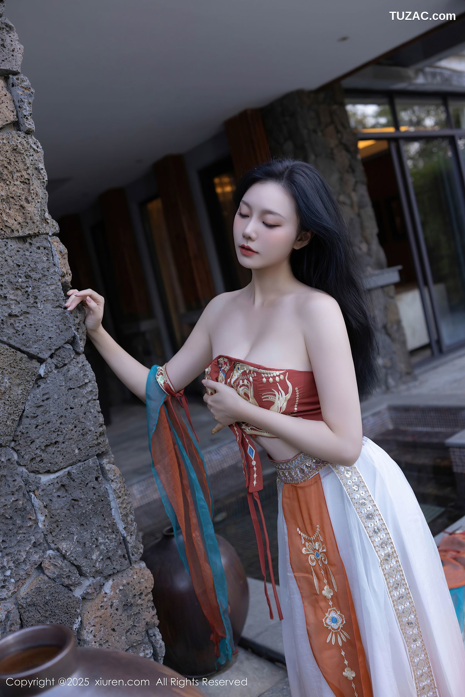 XiuRen秀人网-9757-安然anran-西域风古装抹胸长纱裙美乳-2025.01.14