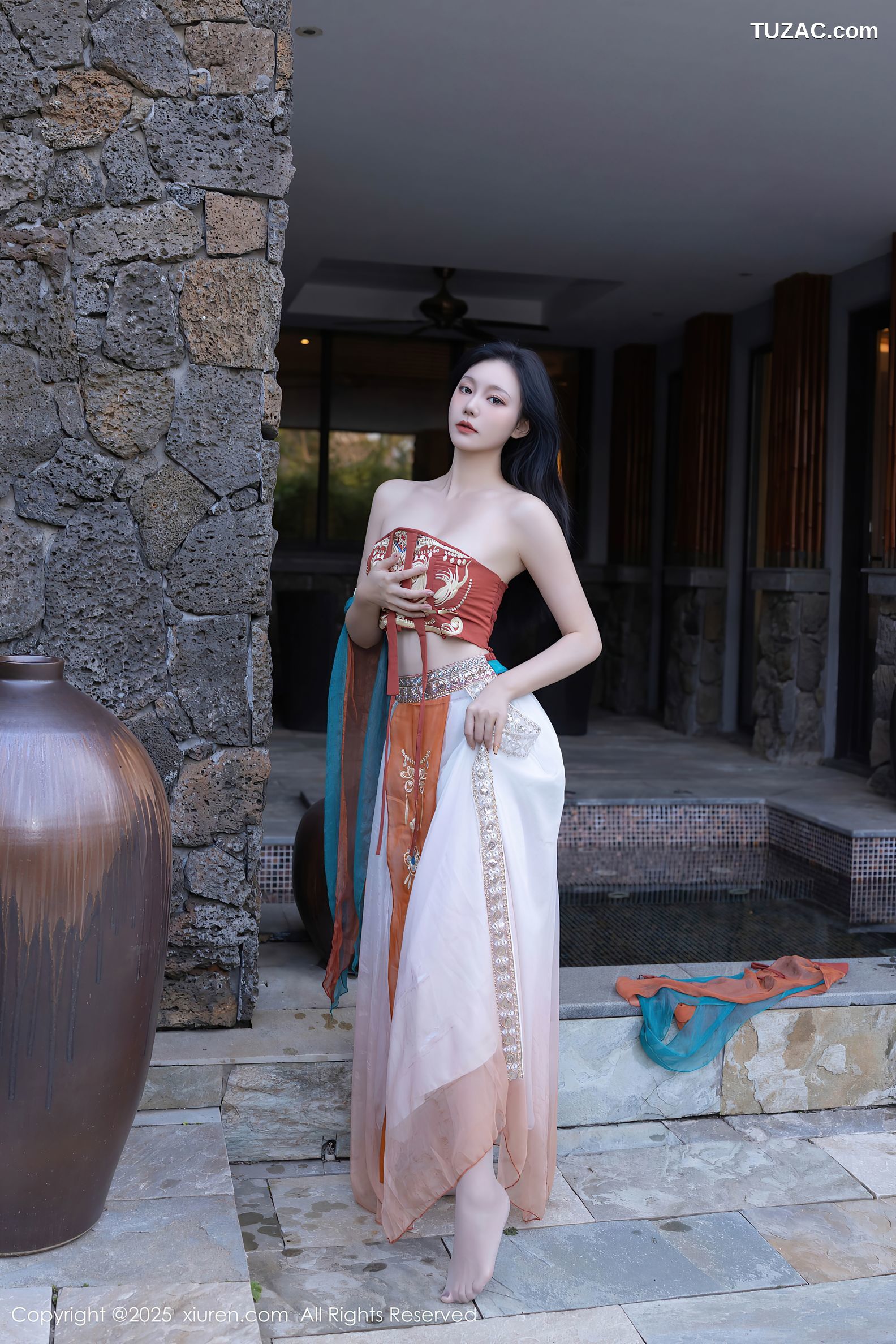 XiuRen秀人网-9757-安然anran-西域风古装抹胸长纱裙美乳-2025.01.14