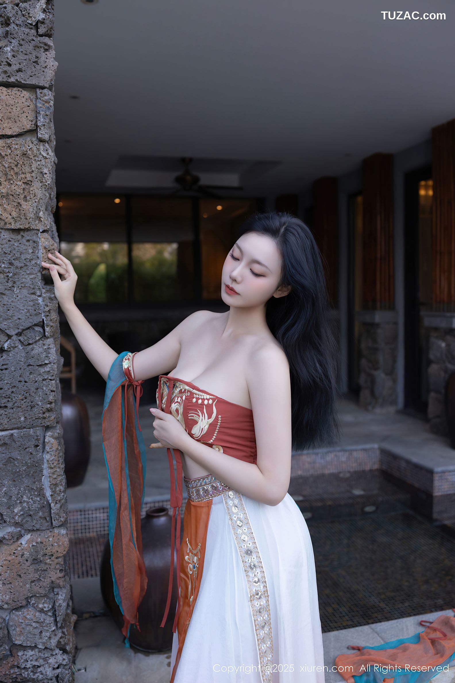 XiuRen秀人网-9757-安然anran-西域风古装抹胸长纱裙美乳-2025.01.14