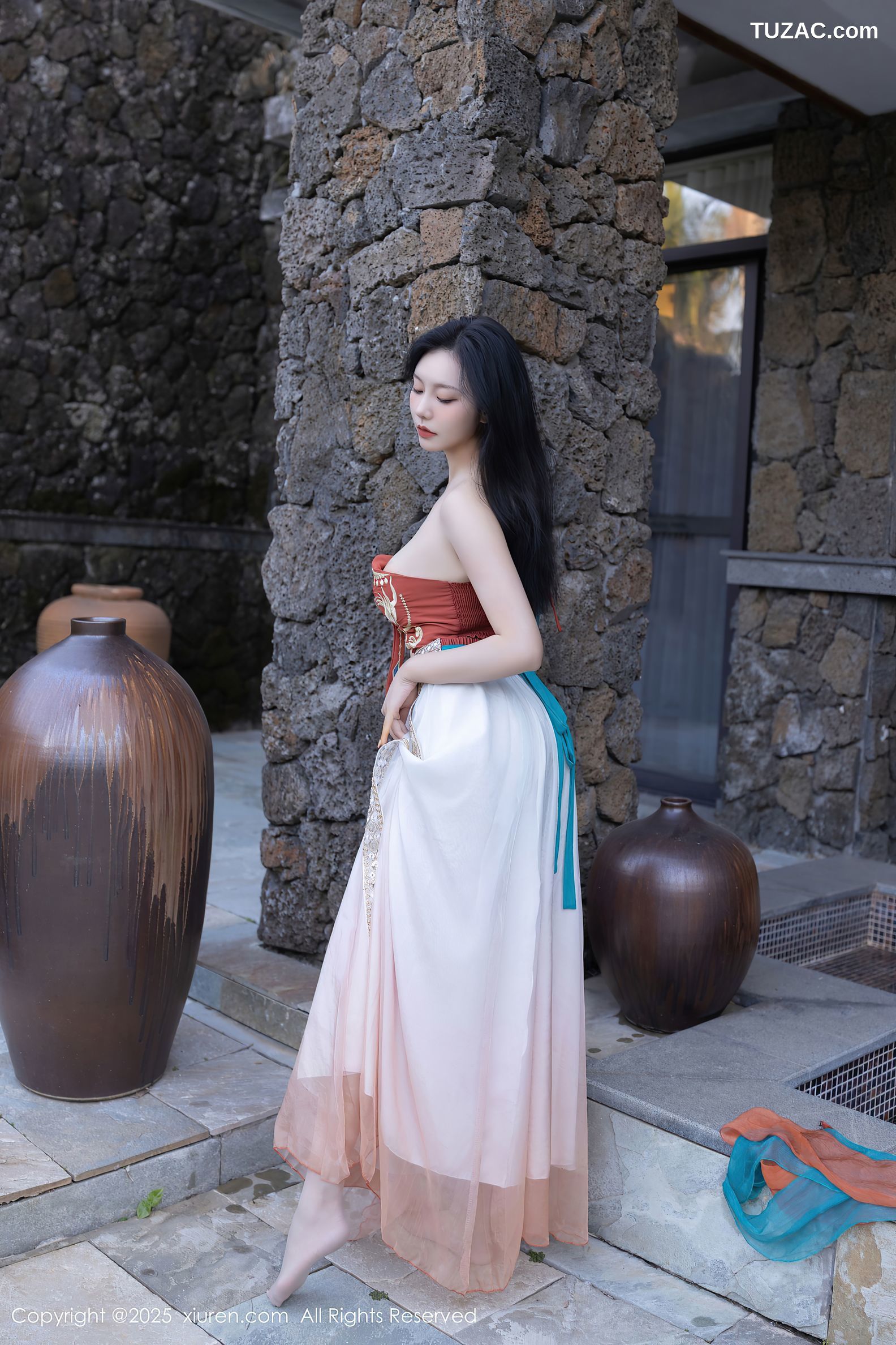 XiuRen秀人网-9757-安然anran-西域风古装抹胸长纱裙美乳-2025.01.14