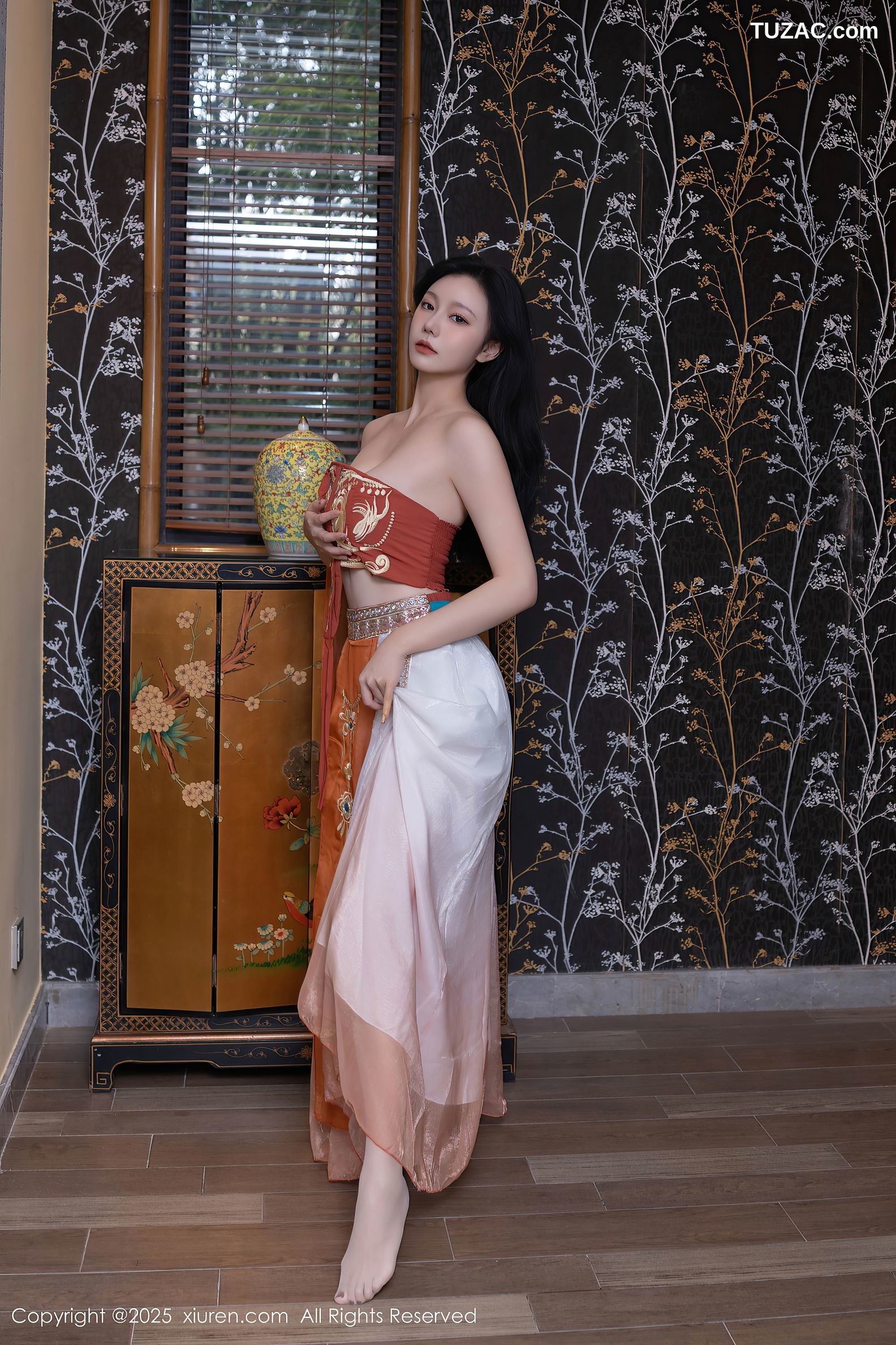 XiuRen秀人网-9757-安然anran-西域风古装抹胸长纱裙美乳-2025.01.14