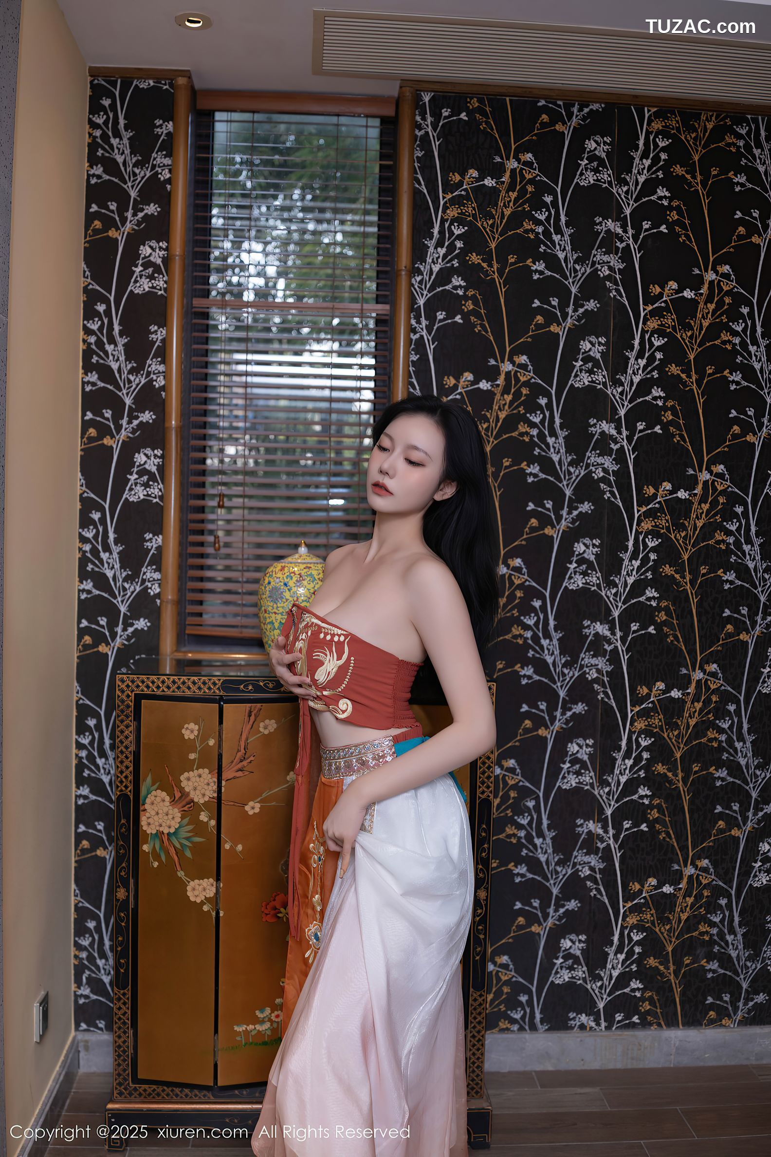 XiuRen秀人网-9757-安然anran-西域风古装抹胸长纱裙美乳-2025.01.14