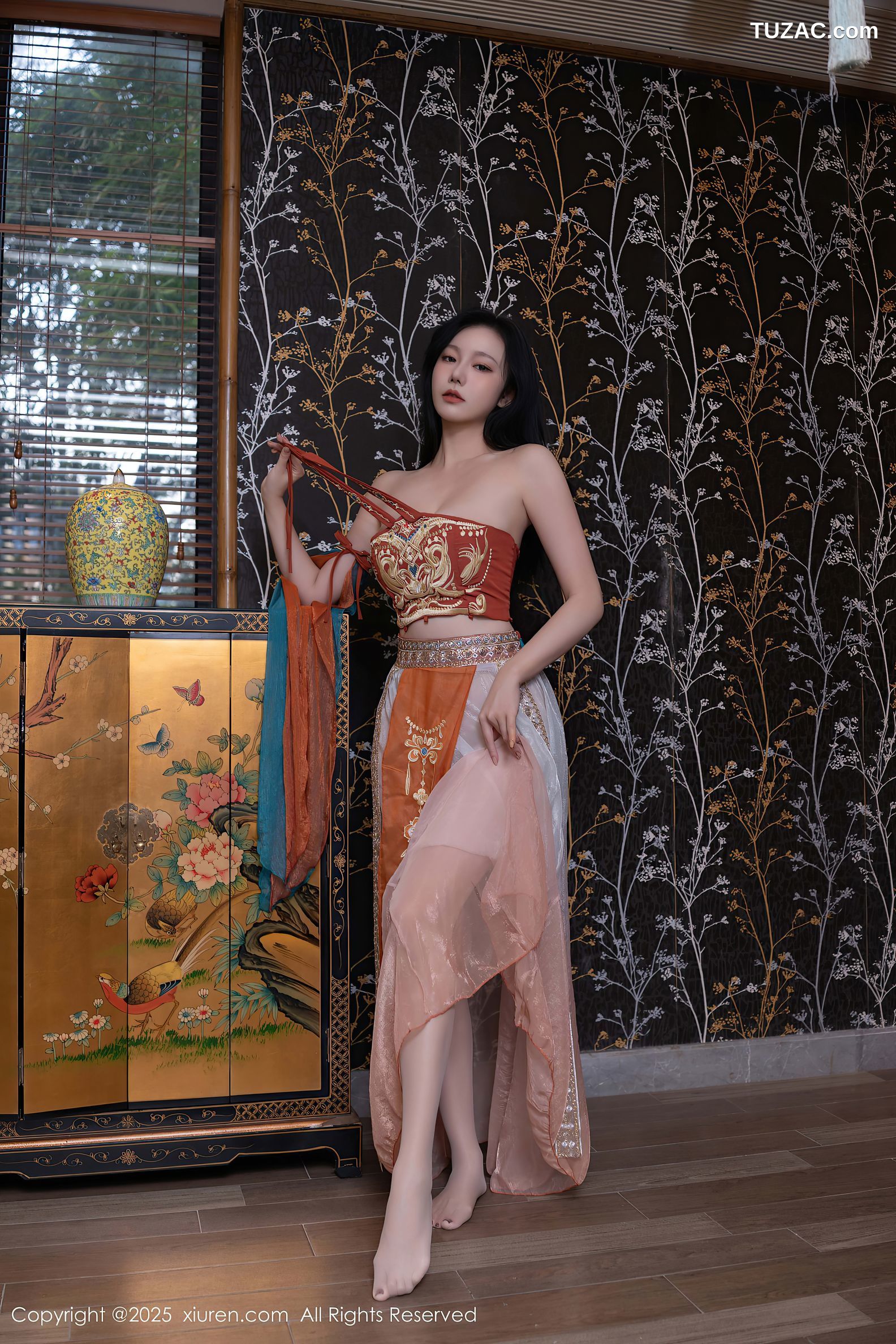 XiuRen秀人网-9757-安然anran-西域风古装抹胸长纱裙美乳-2025.01.14