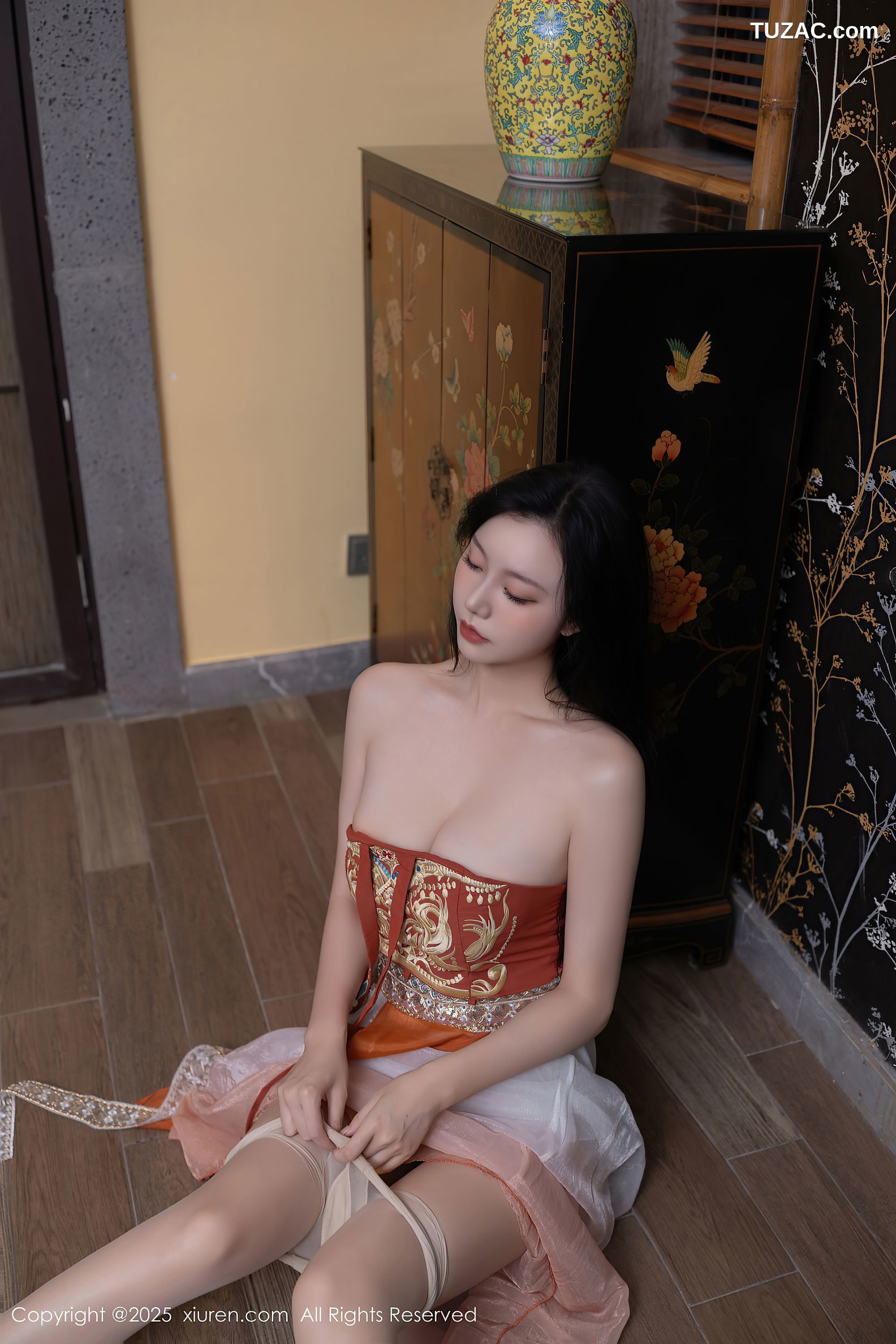 XiuRen秀人网-9757-安然anran-西域风古装抹胸长纱裙美乳-2025.01.14