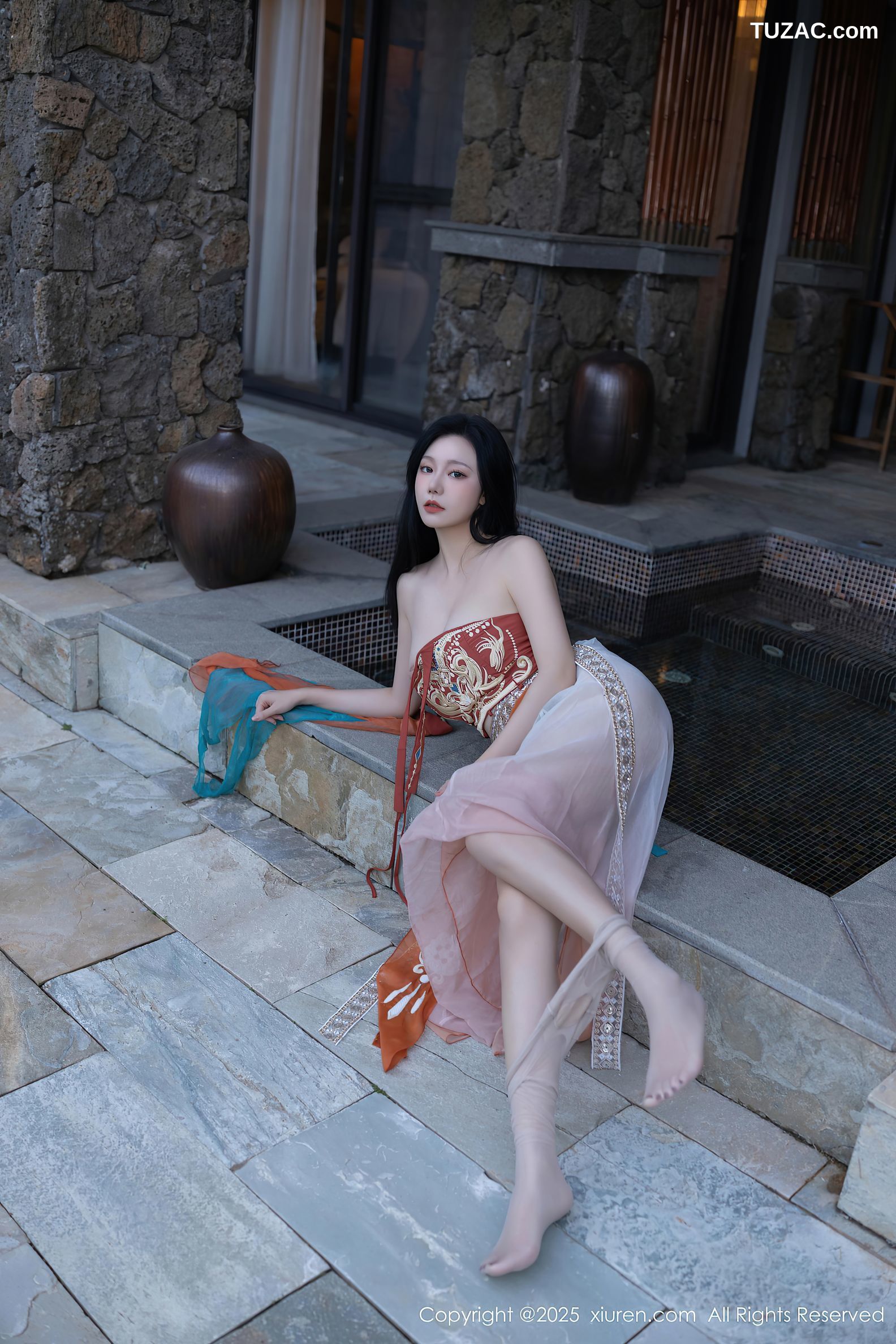 XiuRen秀人网-9757-安然anran-西域风古装抹胸长纱裙美乳-2025.01.14