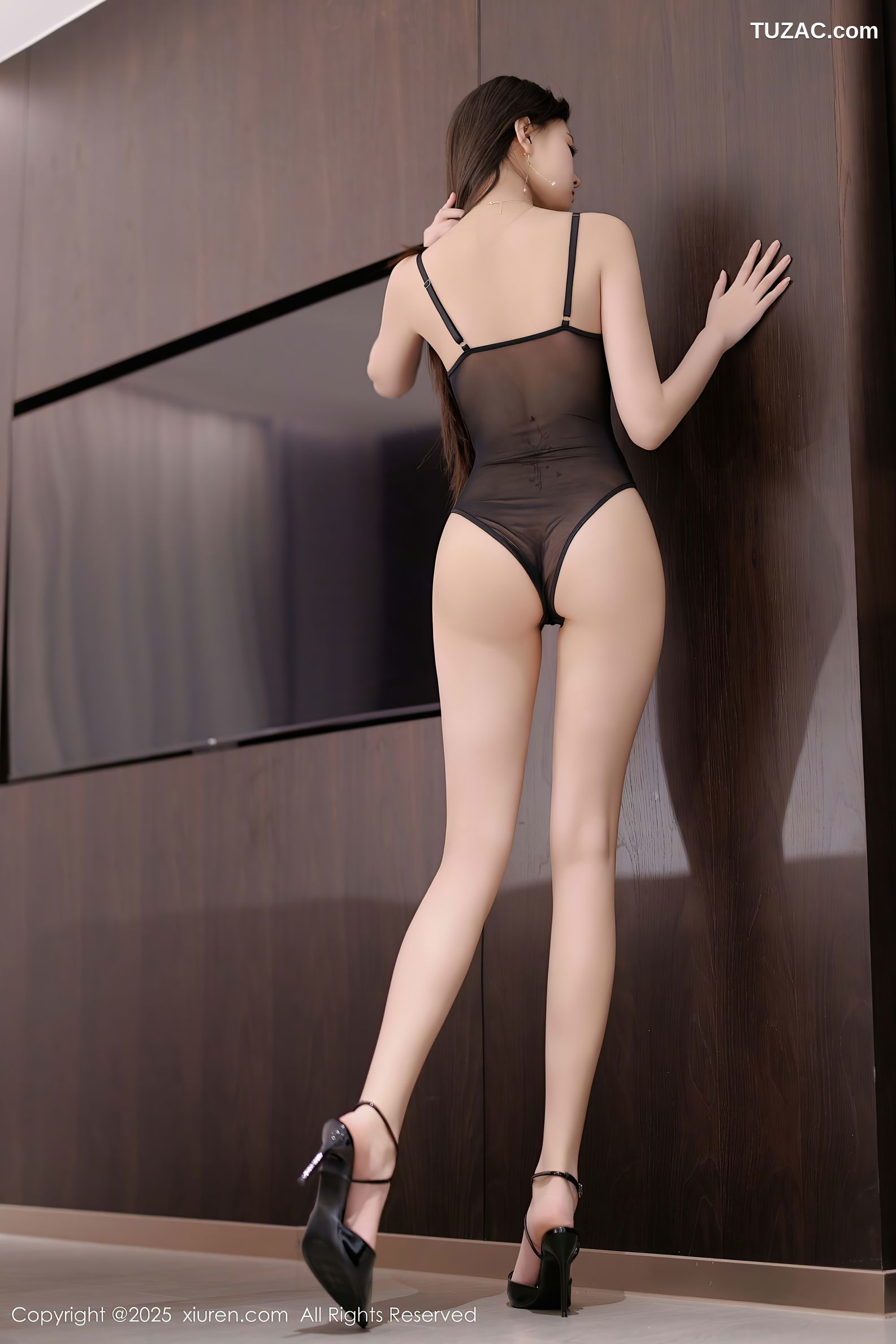 XiuRen秀人网-9761-初梦瑶-鹅黄连衣长裙黑蕾丝内衣-2025.01.15