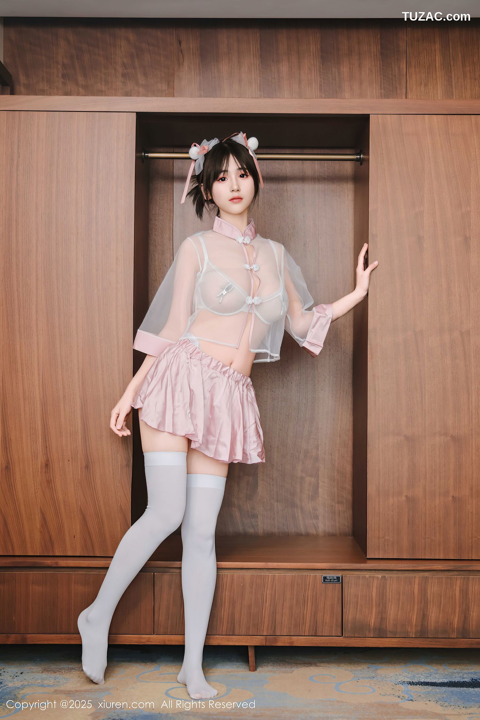 XiuRen秀人网-9763-奶芙乔乔-轻透薄纱蕾丝内衣爆乳-2025.01.15