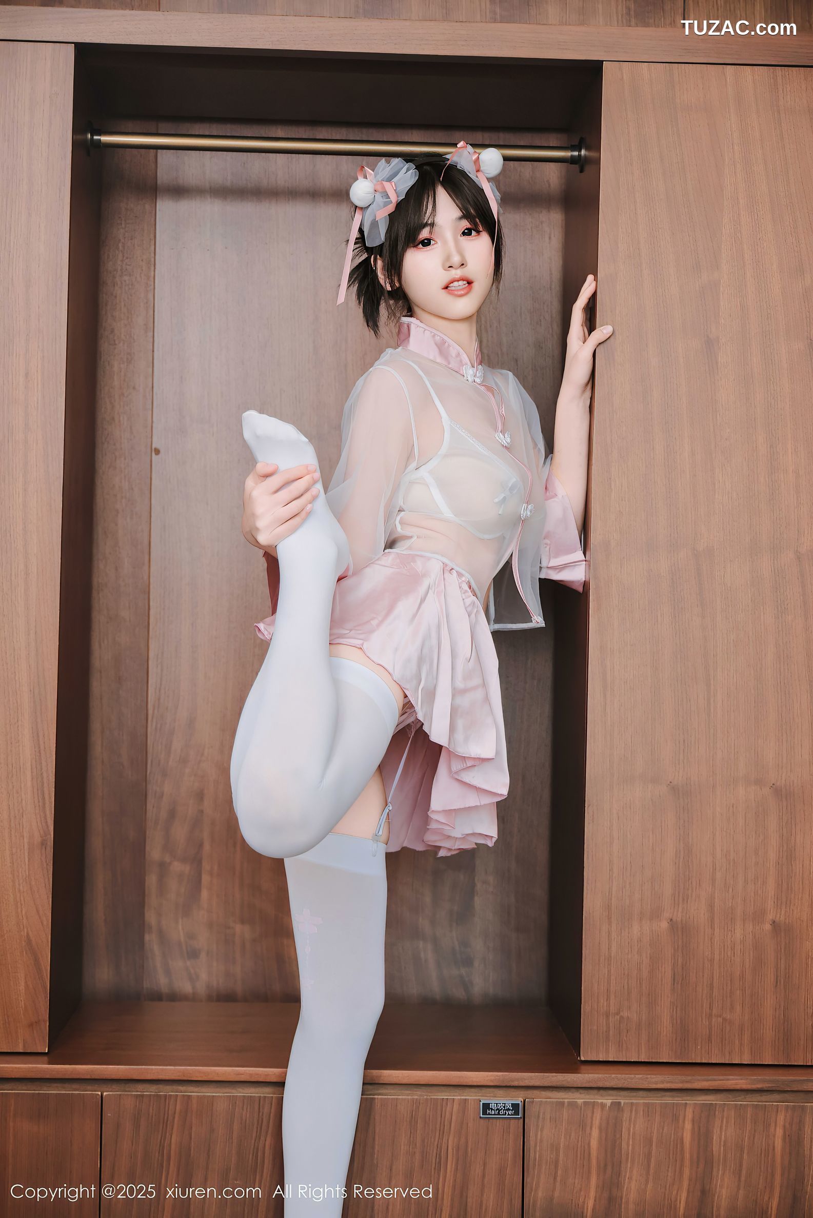 XiuRen秀人网-9763-奶芙乔乔-轻透薄纱蕾丝内衣爆乳-2025.01.15