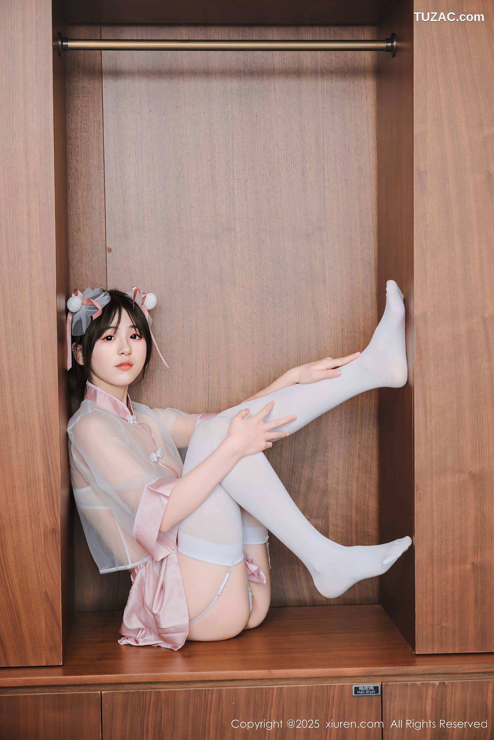 XiuRen秀人网-9763-奶芙乔乔-轻透薄纱蕾丝内衣爆乳-2025.01.15