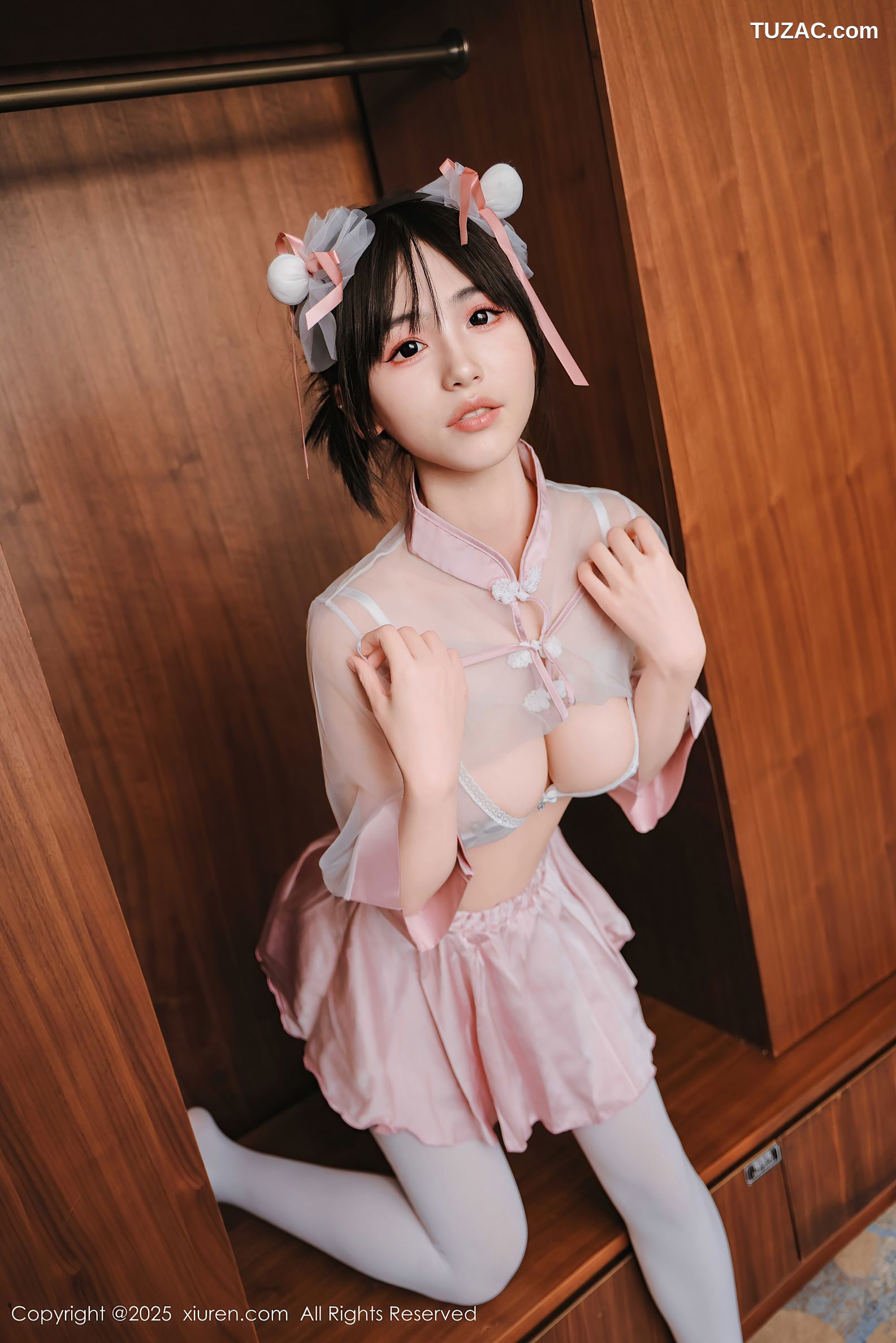 XiuRen秀人网-9763-奶芙乔乔-轻透薄纱蕾丝内衣爆乳-2025.01.15