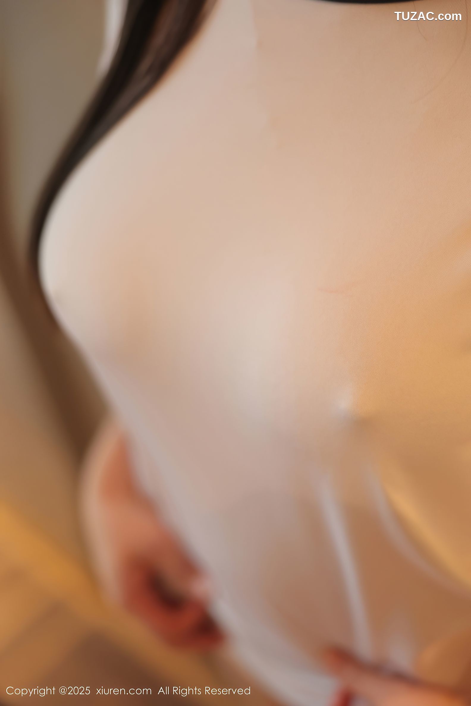 XiuRen秀人网-9766-爱酱里-运动T恤短裤浴缸湿身爆乳-2025.01.16