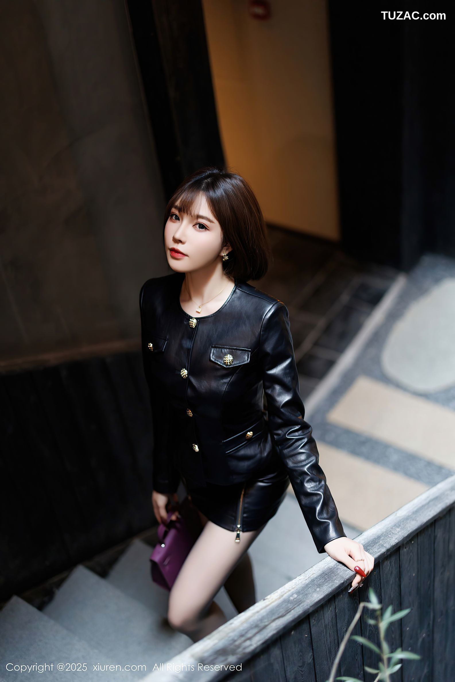 XiuRen秀人网-9769-徐莉芝Booty-性感黑色皮衣黑皮短裙紫色内衣黑丝-2025.01.16